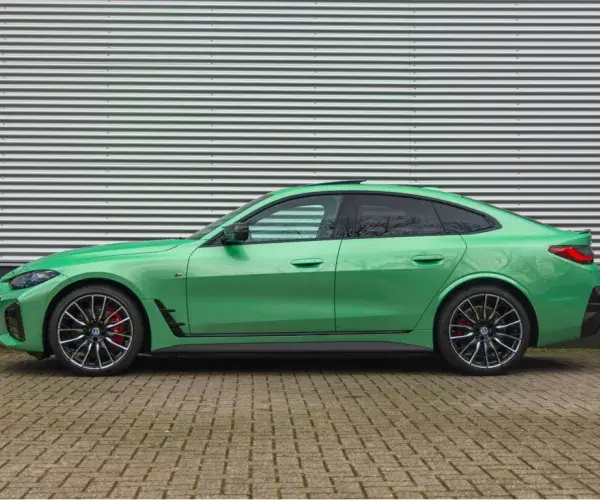 BMW i4 M50 Individual Special Request Lakkleur Fame Green Metallic G26 Gran Coupe