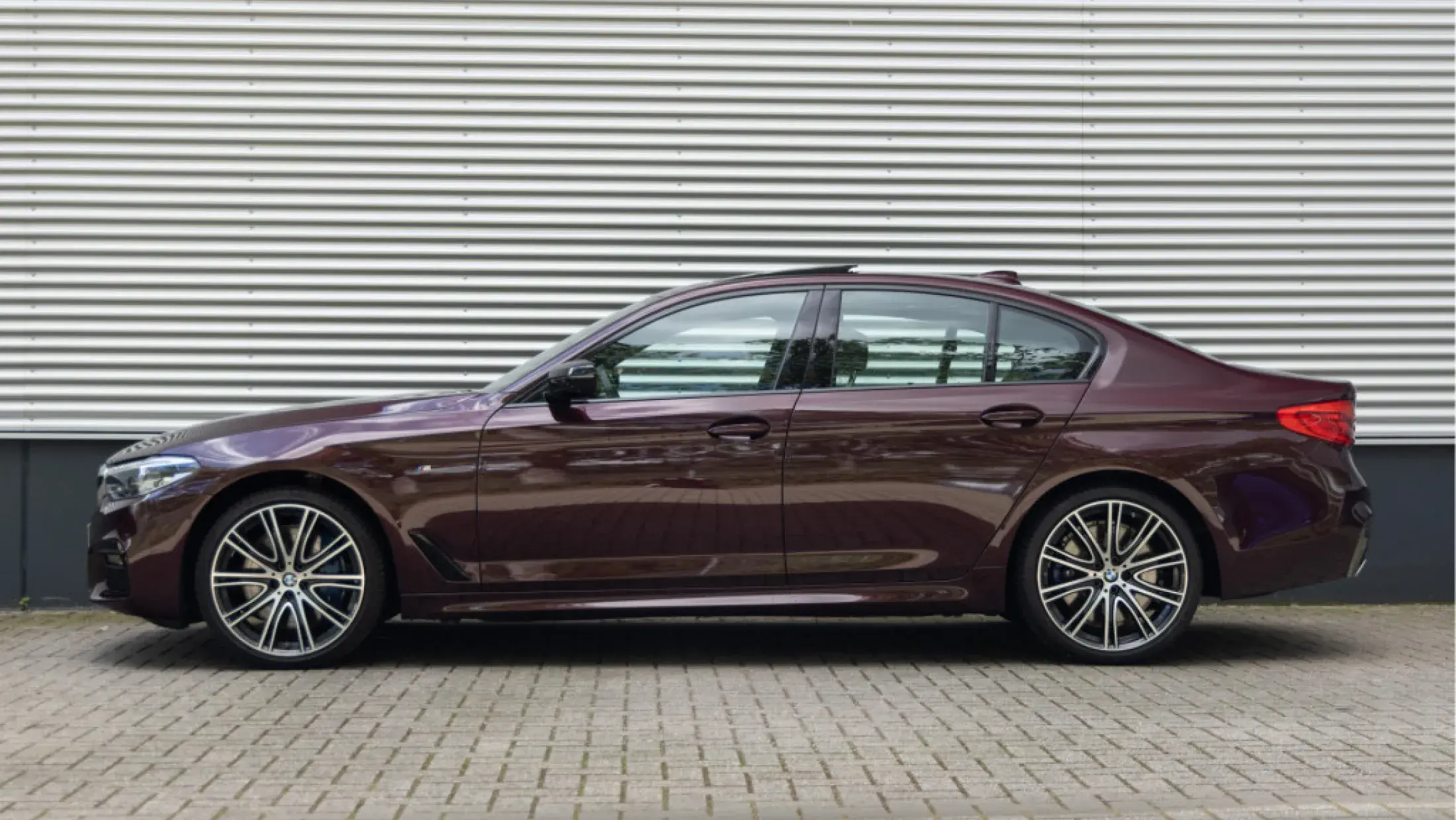 BMW 540i Sedan Individual Special Request Barbera Rot Metallic G30 Exklusivleder Nappa Schwarz