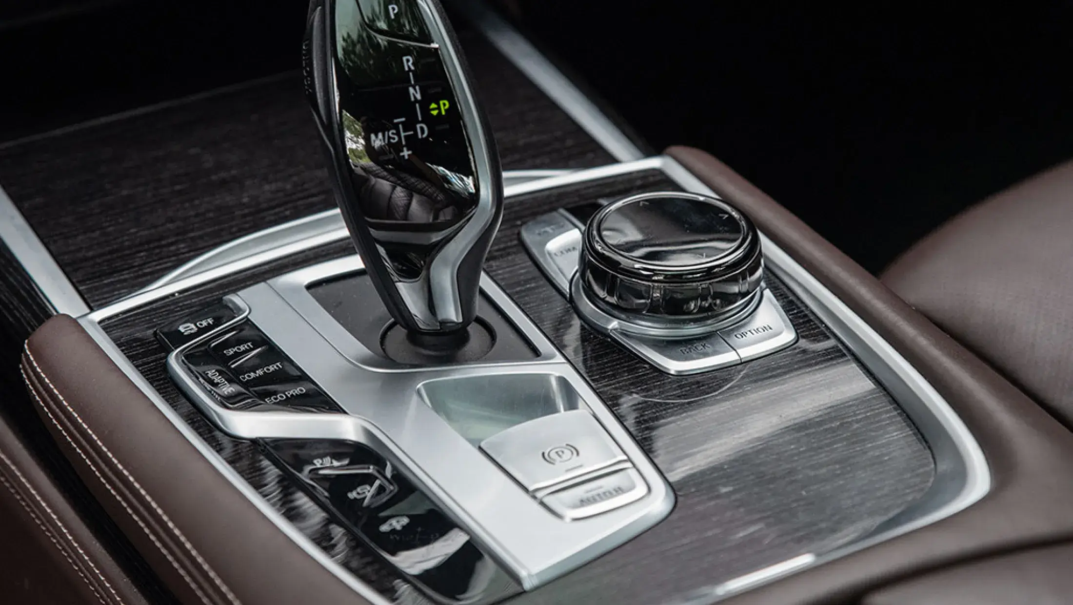 BMW 740d xDrive High Executive Glaciersilver Metallic Exklusivleder Nappa G11 Bergwerff