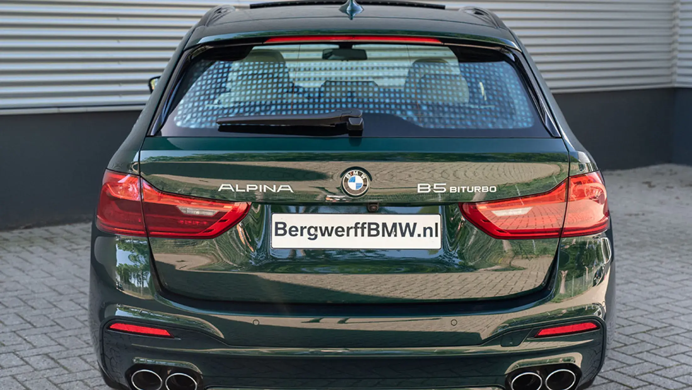 BMW ALPINA B5 Touring Bi-Turbo iDrive 7 High Performance Brakes Alpinagruen II Metallic BMW Individual Volleder Rauchweiss G31 Bergwerff