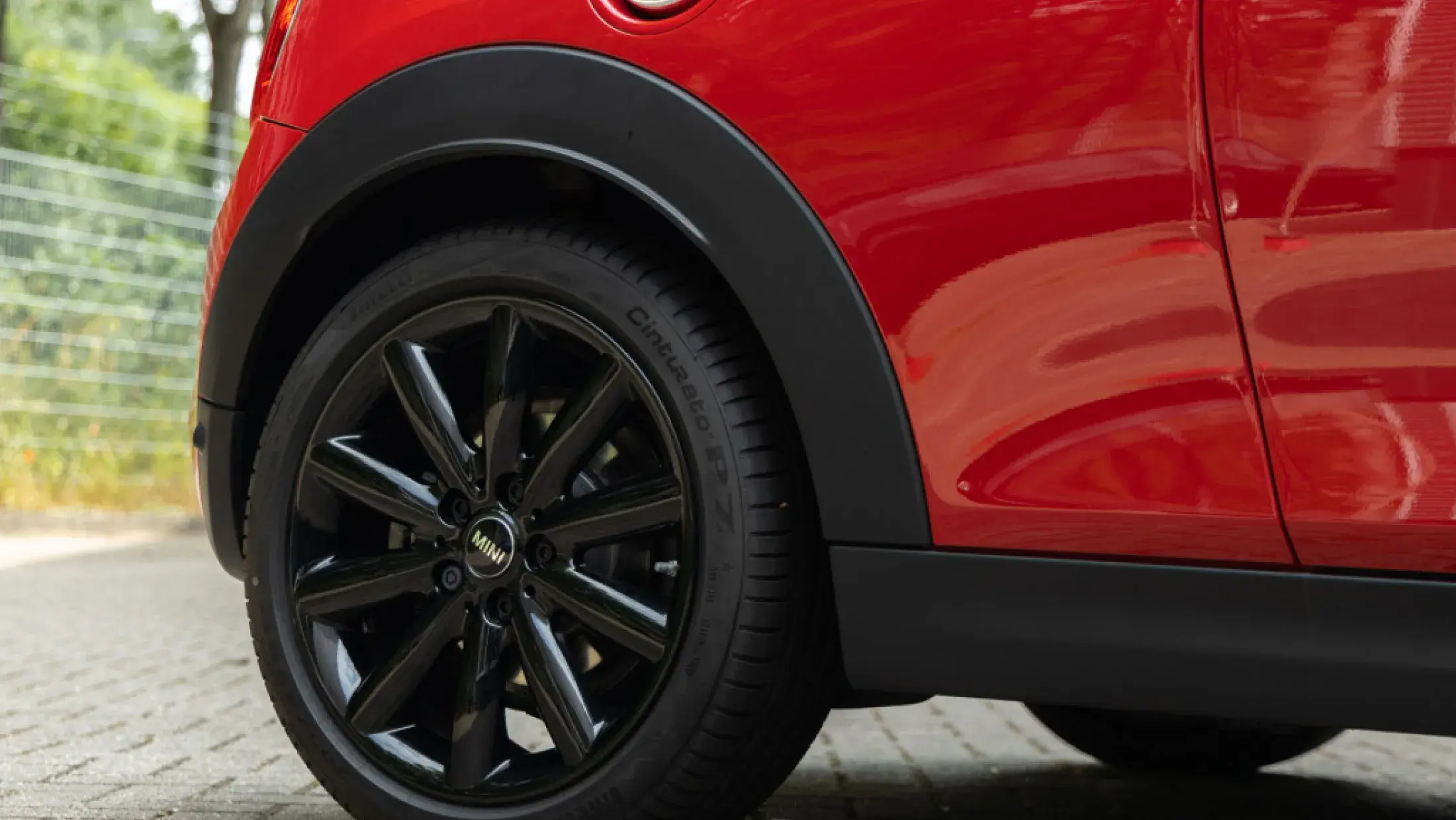 MINI Cooper S Chili Cabrio F57 Chili red MINI Yours Leer Lounge Carbon Black