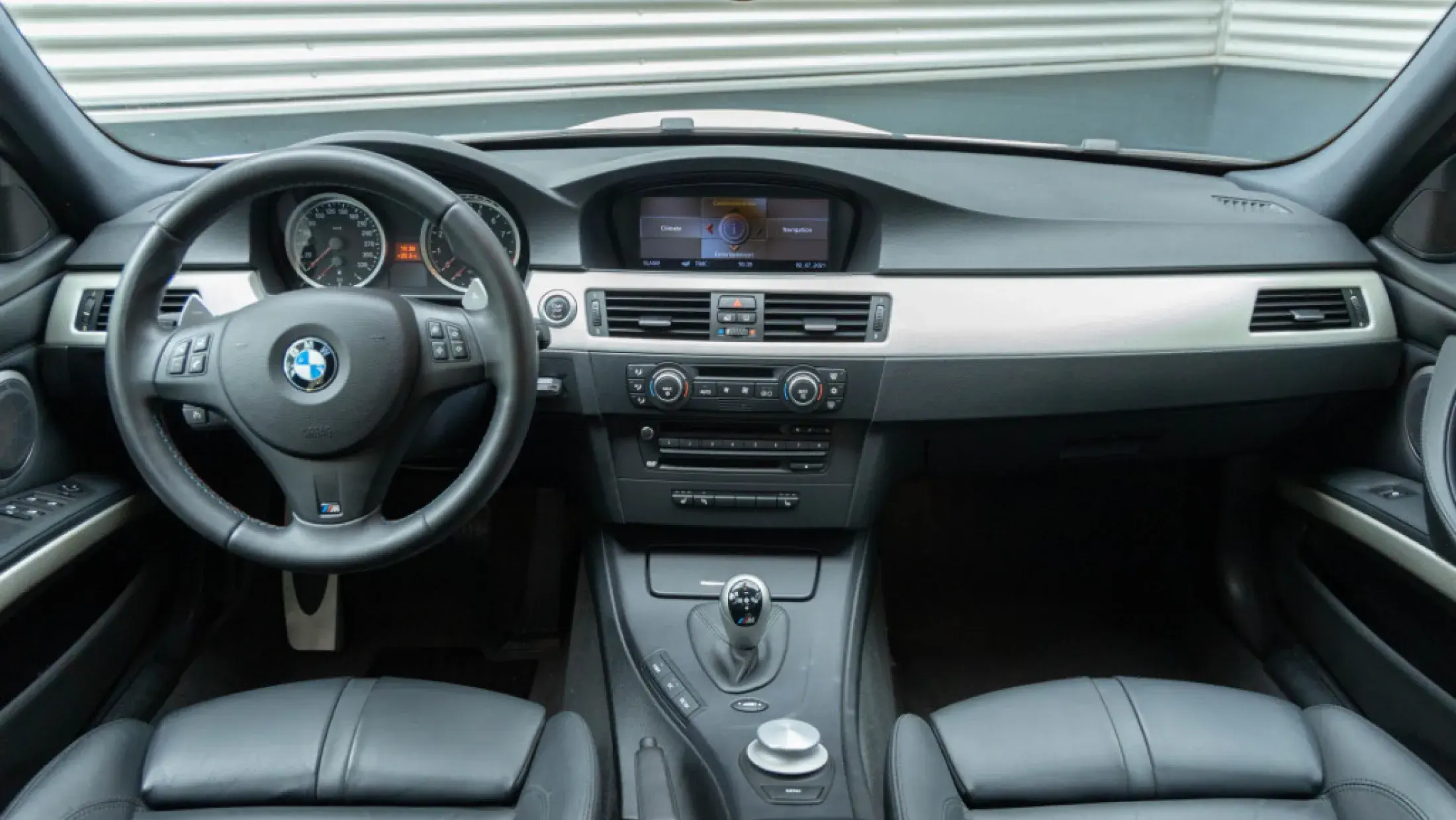 BMW E90 M3 DCT Handgeschakeld Manual Individual Audio Alpine White Leder Novillo Schwarz