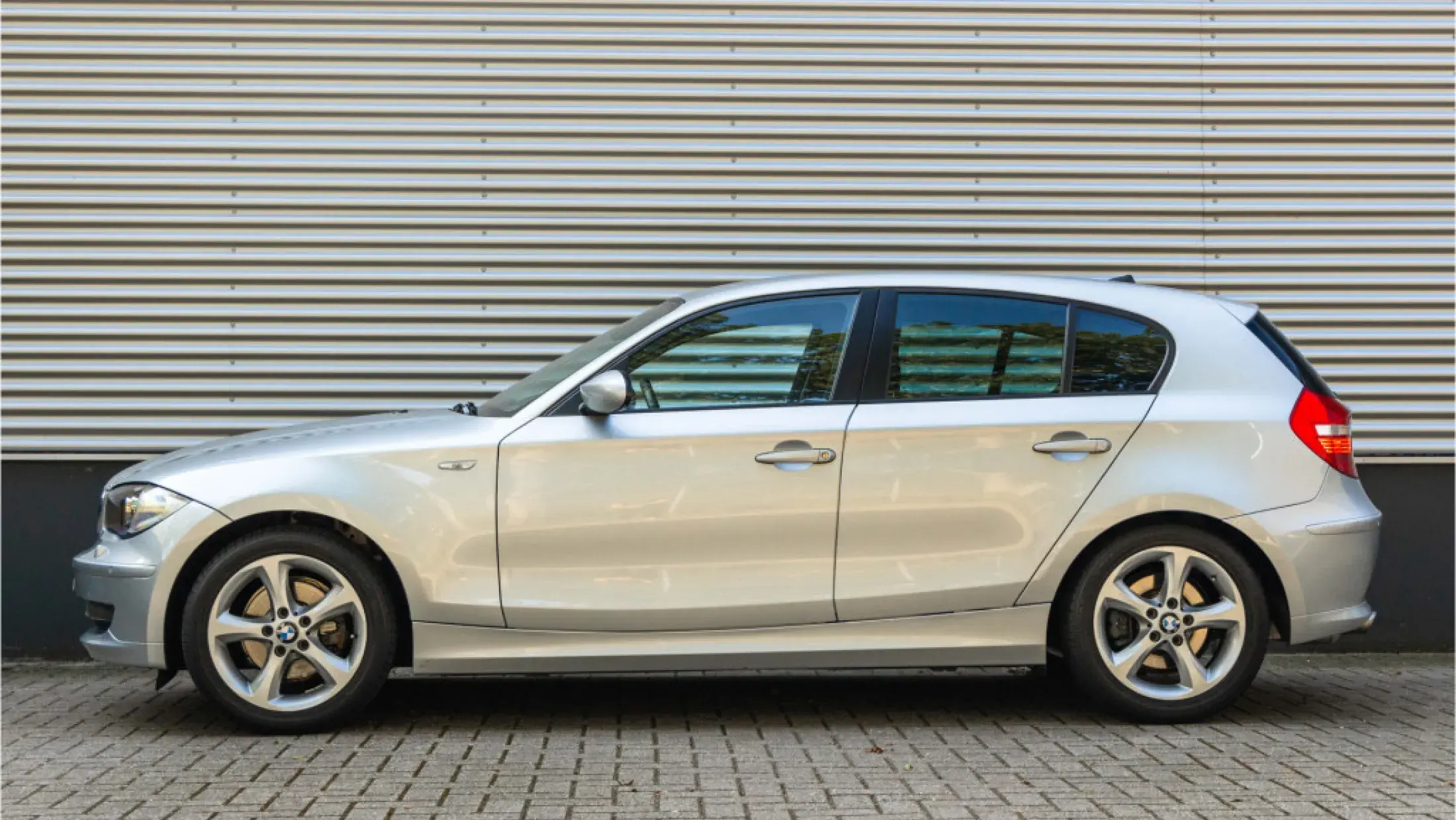 BMW 1-serie 120i 5-deurs - Automaat - 1-Hand - 20.152km 5
