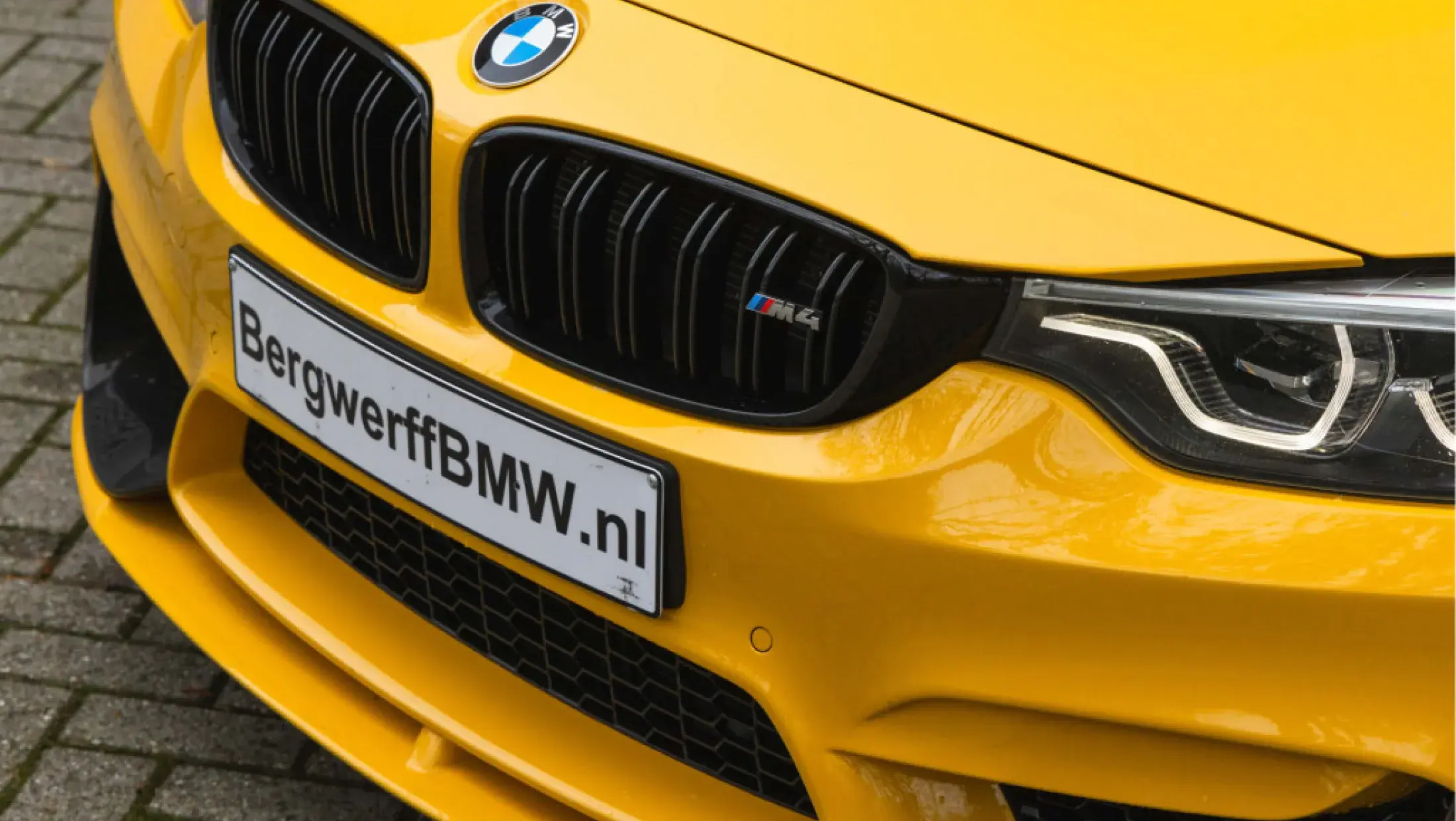 BMW 4-serie Coupé M4 Competition - Individual Speed Yellow 8