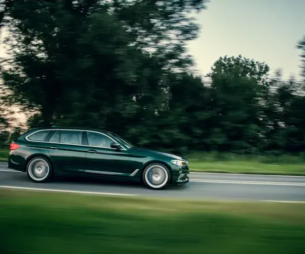 ALPINA B5 Touring G31 Alpina Green II Metallic Exklusivleder Nappa Mokka 2017