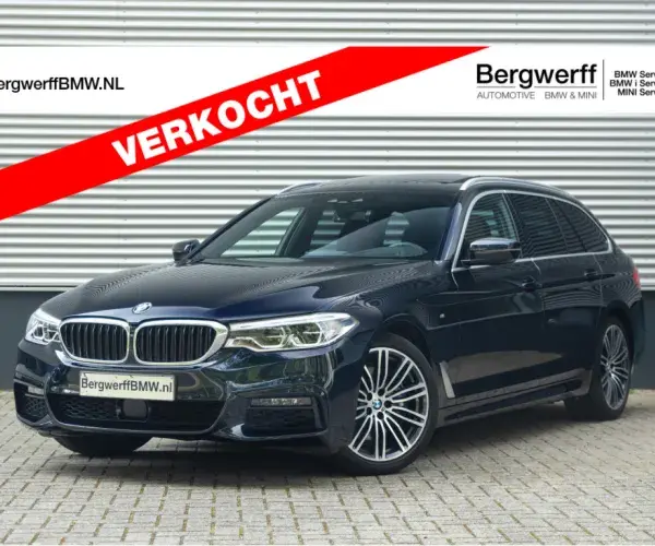 BMW 530i Touring G31 Azurite black metallic BMW Individual vollederen bekleding Tartufo