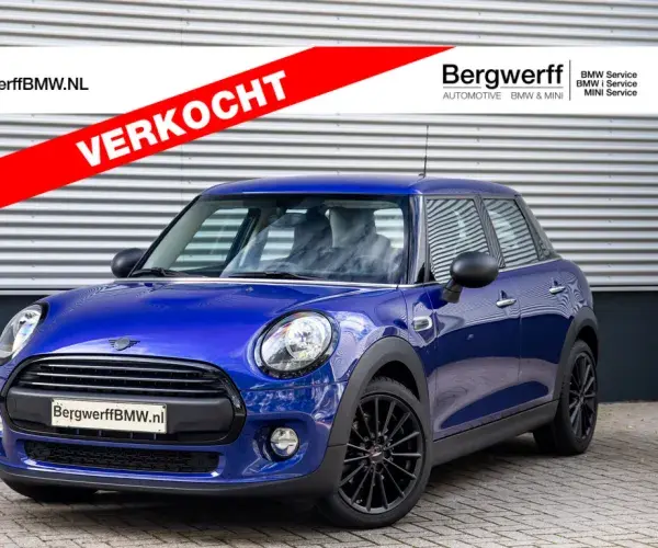 MINI Cooper One 1.5 Black Edition Starlight Blue F55 Bergwerff