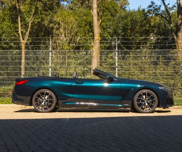 BMW 840i Cabrio Individual Malachite green metallic G14 Individual volleder