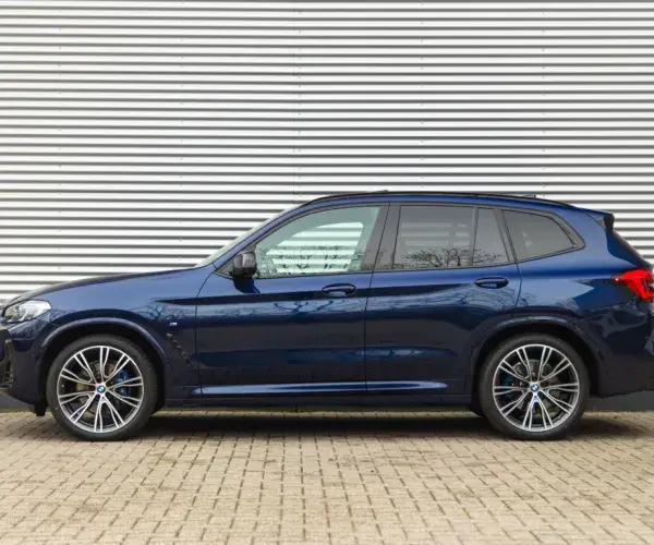 BMW X3 M40i xDrive LCI Individual Tansanit metallic BMW Individual uitgebreid lederen bekleding Tartufo G01