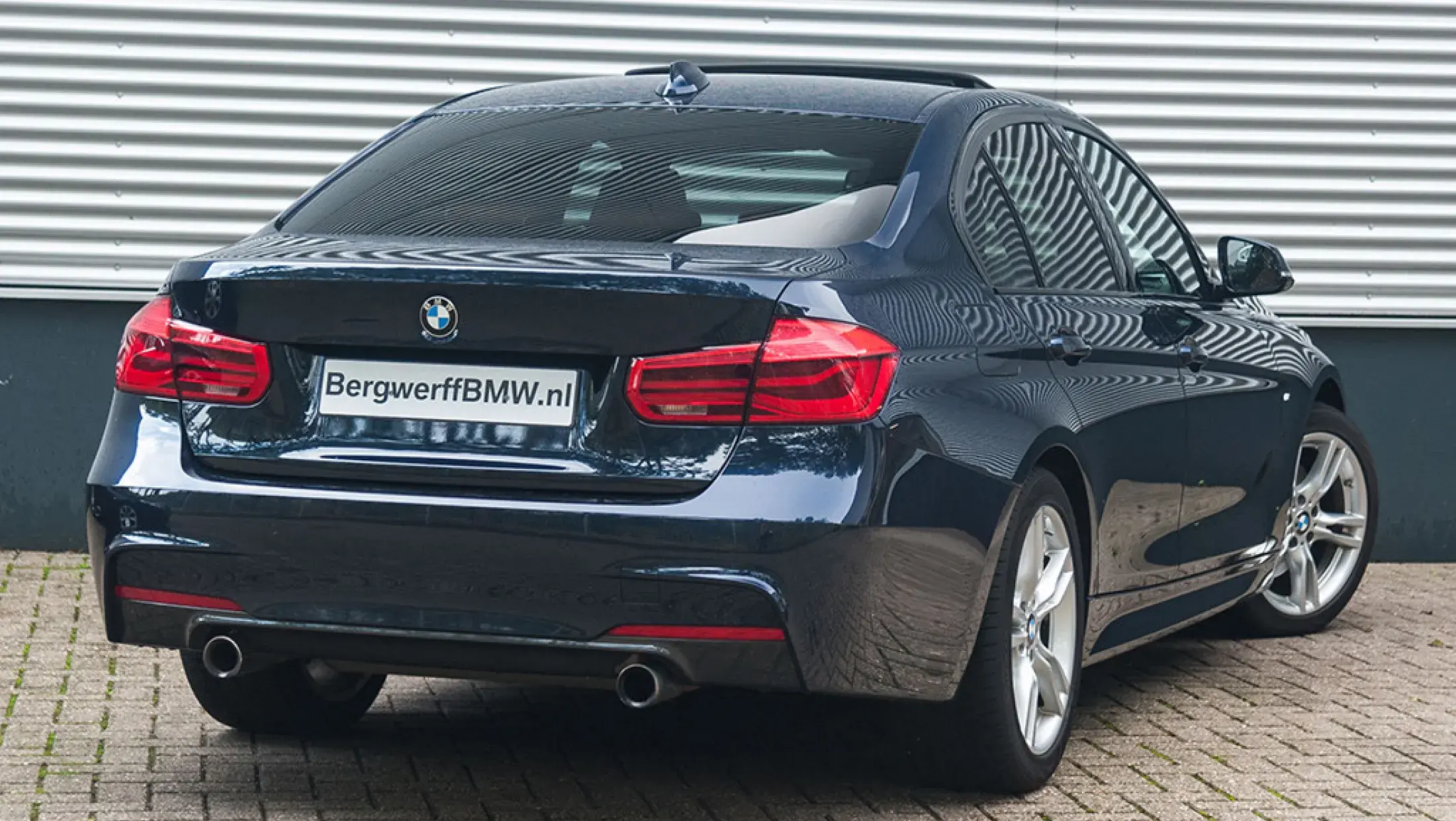 BMW 340i Sedan H6 Manual Individual Imperial Blue erweiterte amarobraun F30 LCI Bergwerff