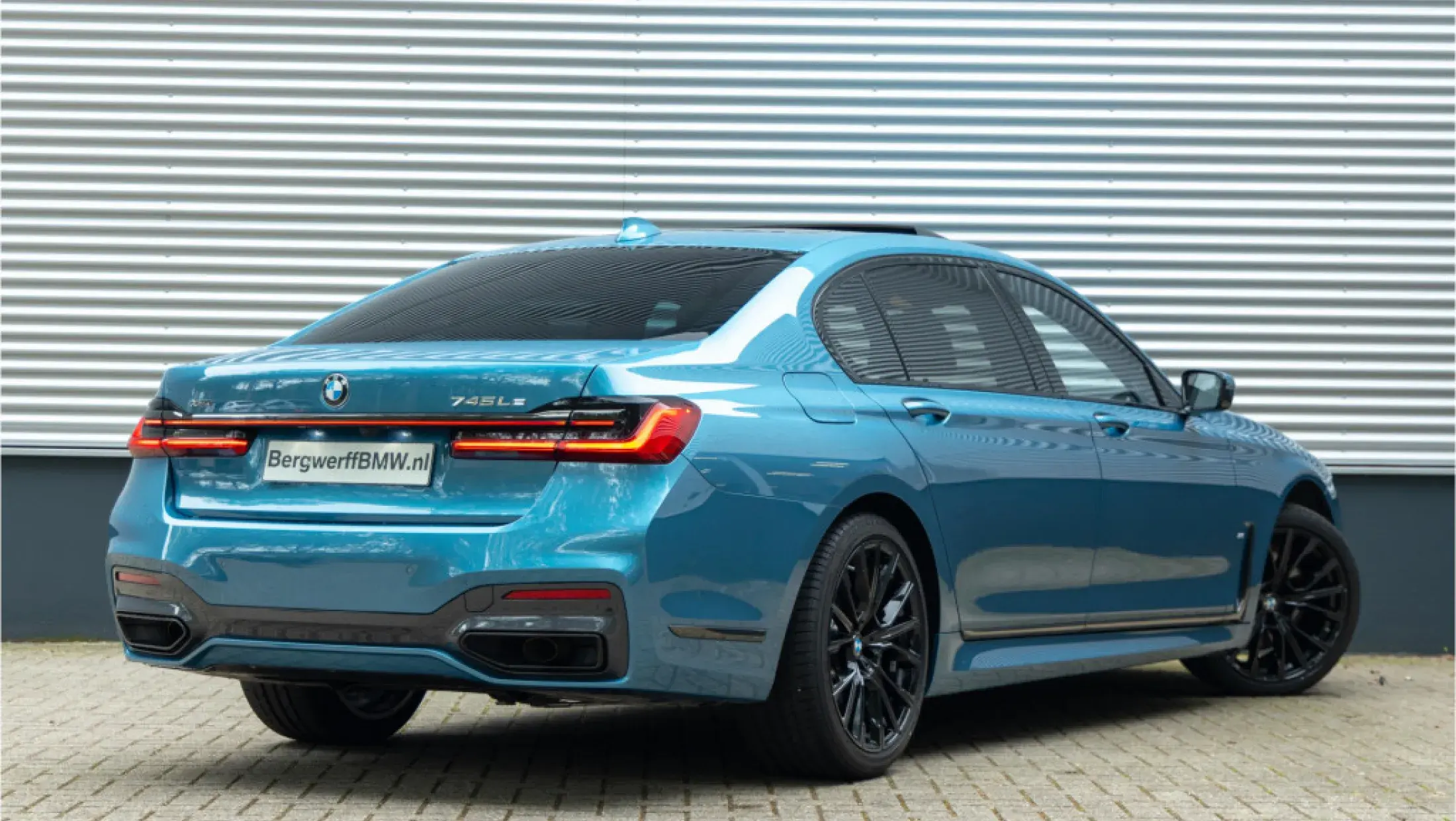 BMW 7-serie 745Le xDrive Individual Maldives Blue G12 Bergwerff