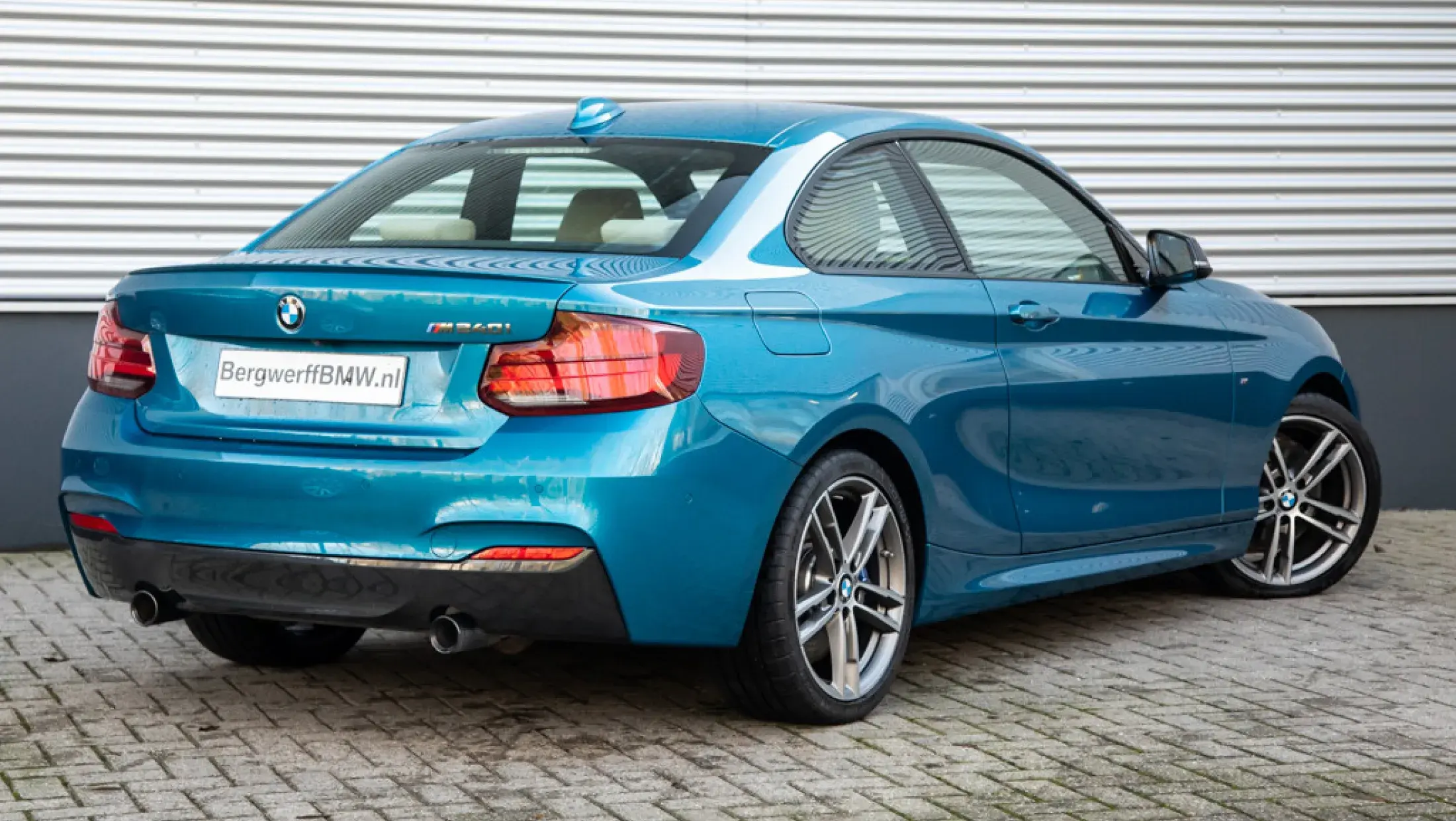 BMW M240i Coupé High Executive Long Beach Blue F22 Bergwerff