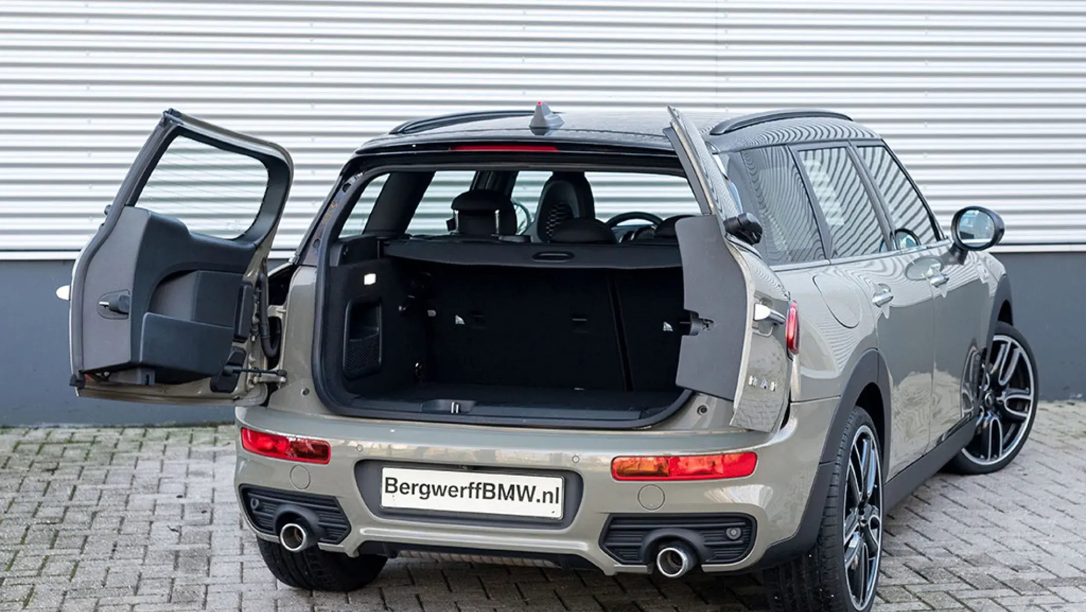 MINI clubman Cooper S 2.0 Emerald Grey F54 Bergwerff