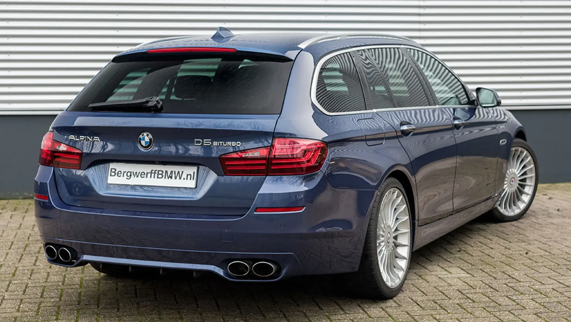 BMW 5-serie Touring ALPINA D5 Bi-Turbo Alpinablau II Metallic F11 Bergwerff