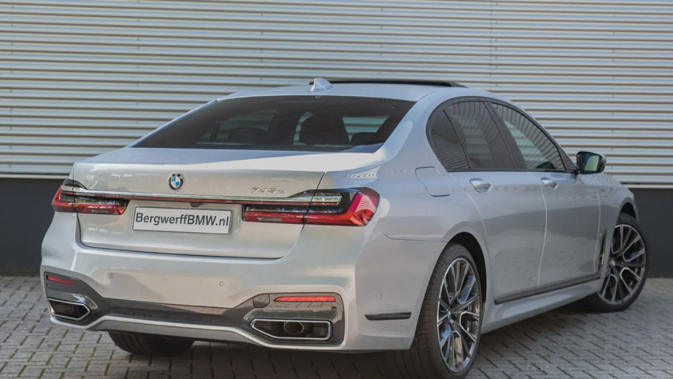 BMW 745e M-Sport Glaciersilver Exklusivleder Nappa Schwarz G11 Bergwerff