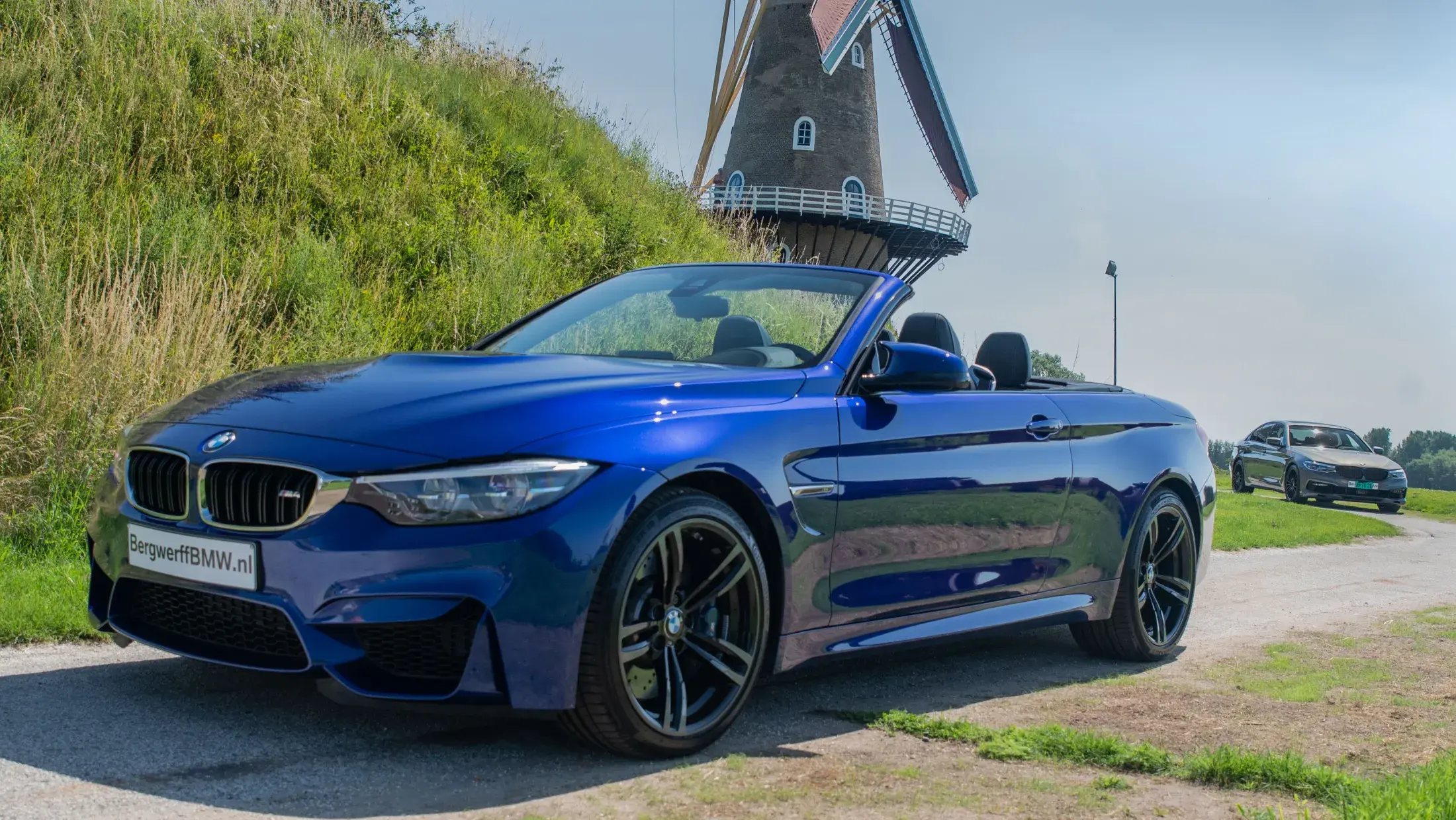 BMW M4 Cabrio San Marino Blau Volleder Merino Schwarz F83 Bergwerff