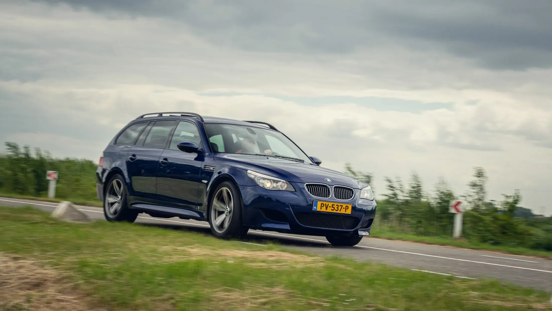 BMW M5 Touring E61 LCI Lagerschalen and new Clutch V10 Saphir Zwart Bergwerff