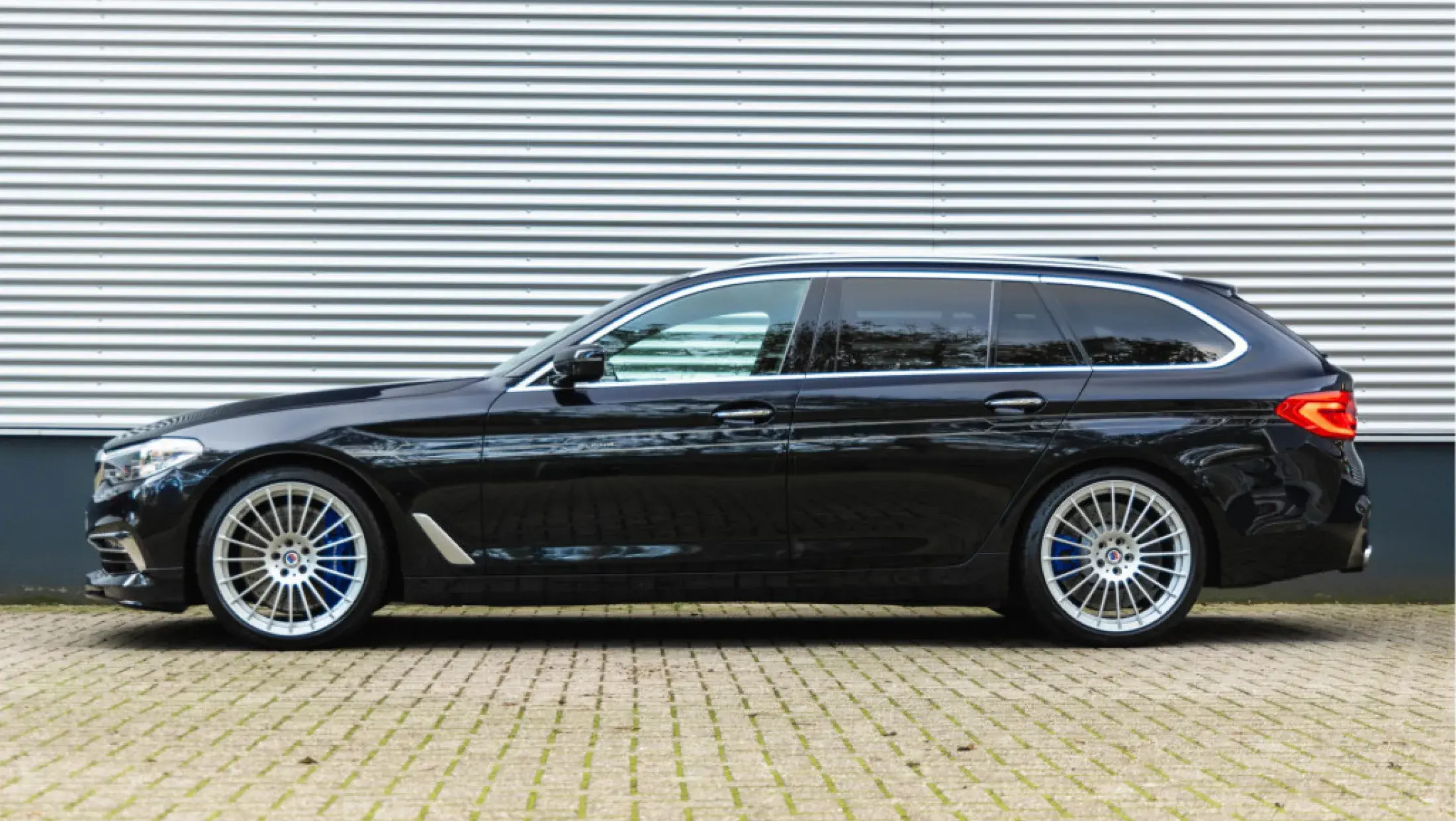 ALPINA B5 Touring Bi-Turbo Sperre Azurite Black Metallic Exklusivleder Nappa Schwarz G31 2018