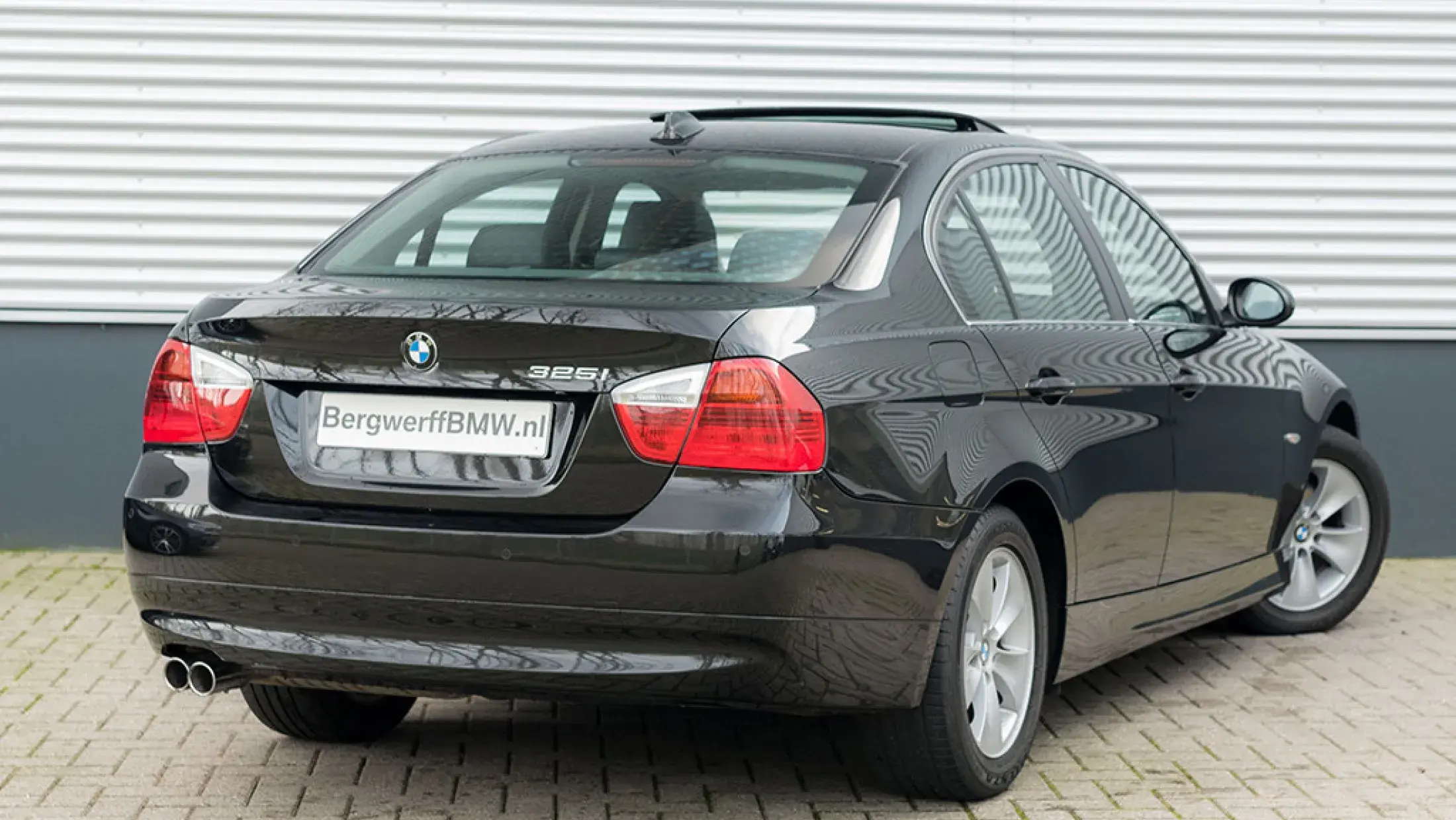 BMW 325i Youngtimer Blacksafier E90 Bergwerff