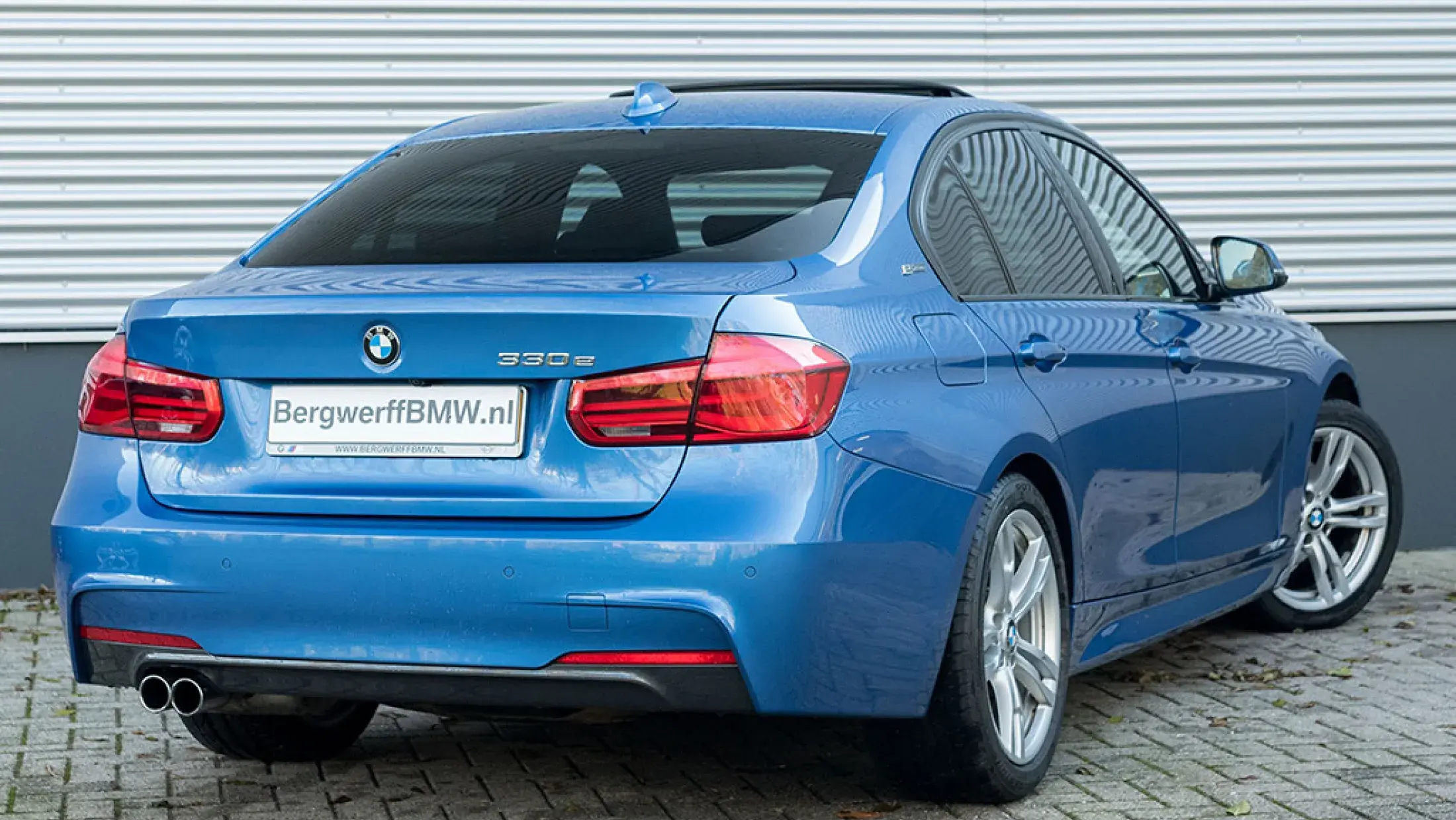 BMW 330e M-Sport Estoril Blau F30 Bergwerff