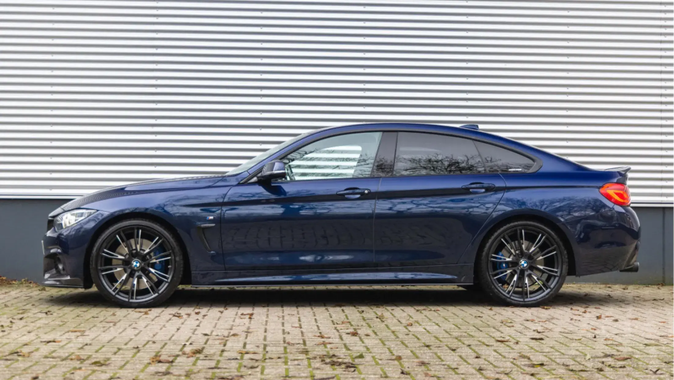 BMW 440i Gran Coupe M Performance Power and Sound kit Individual Tansanite Blue F36 Dakota schwarz leder