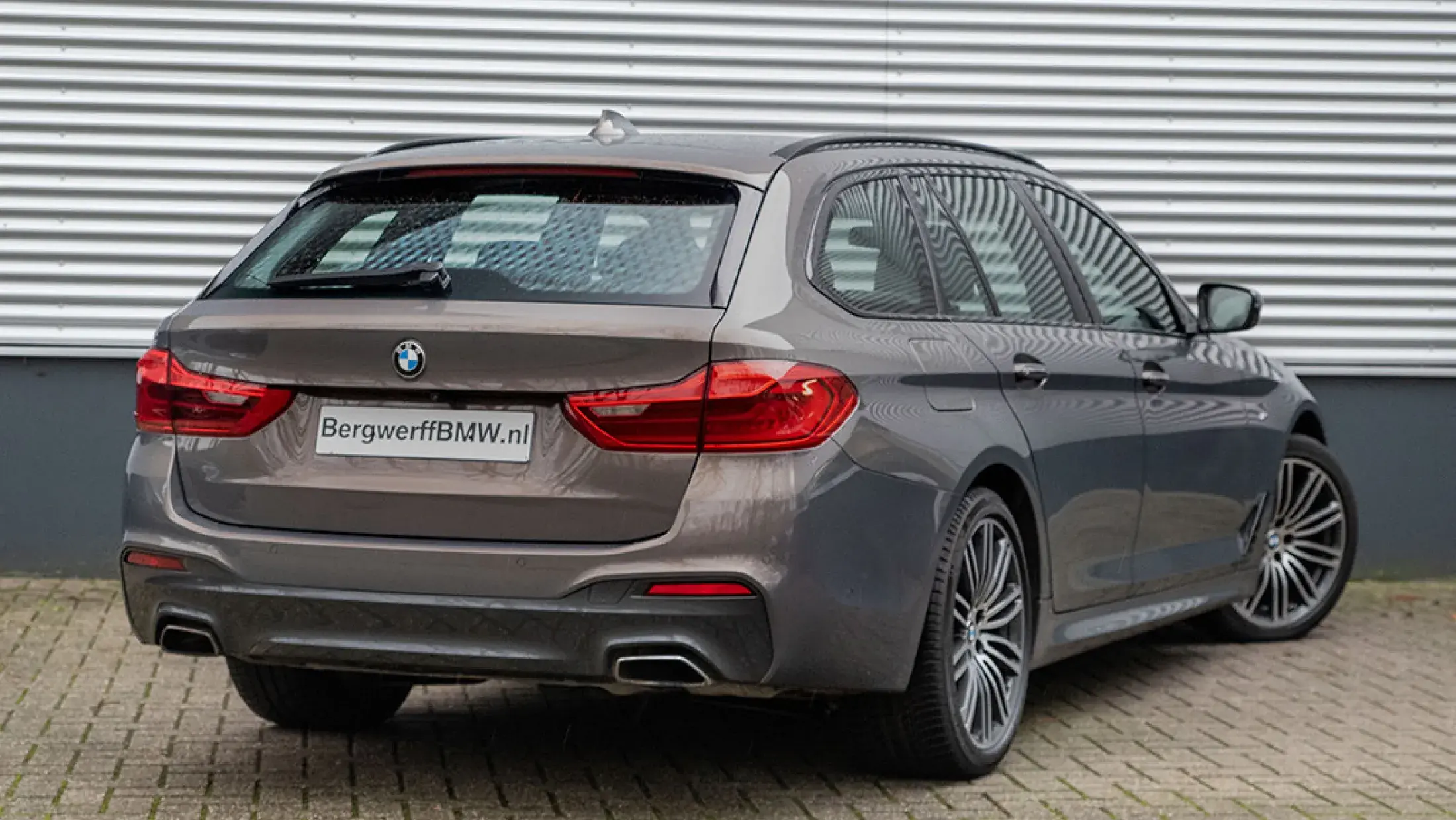 BMW 540i Touring Individual Champagner Quarz Alvid Grau Nappa Schwarz Exklusivleder G31