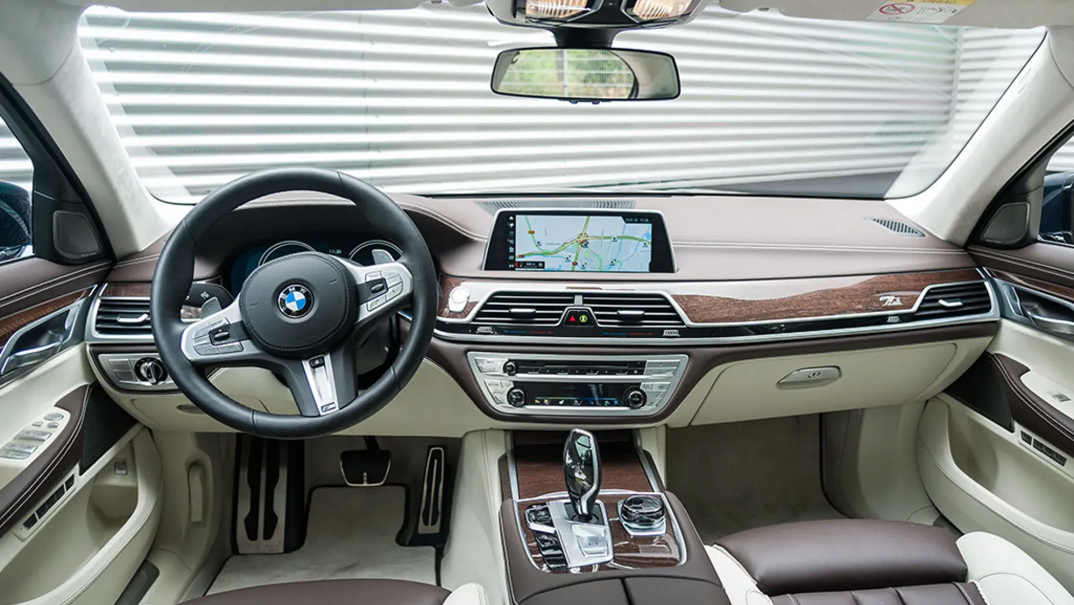 BMW 750d xDrive 40 Jahre 7er Edition Individual Petrol Mica Volleder Merino Smoked White Cohiba G11 Bergwerff