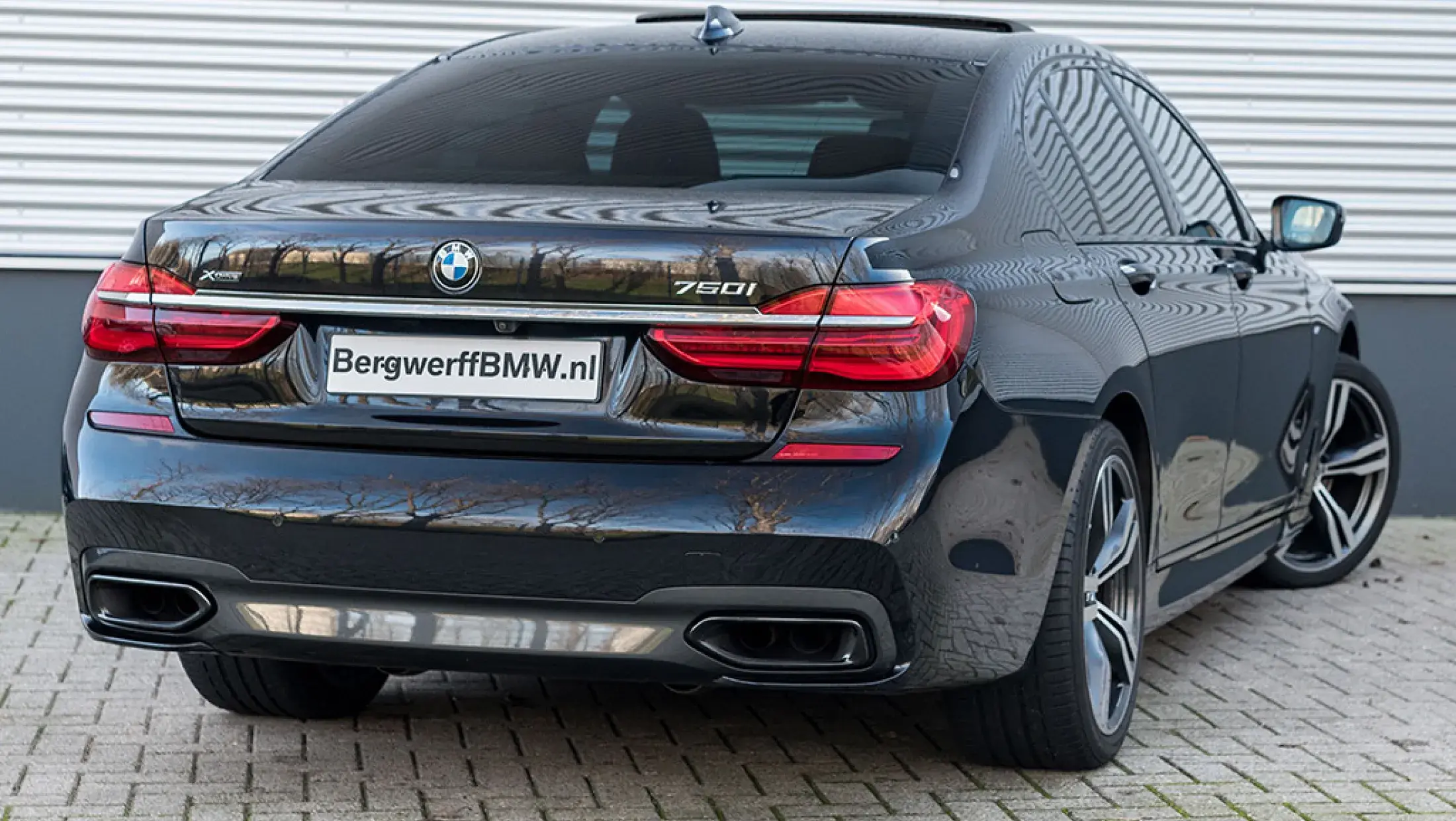 BMW 750i G11 BMW Individual Vollederausstattung Caramel Azurite Black Metallic High Executive