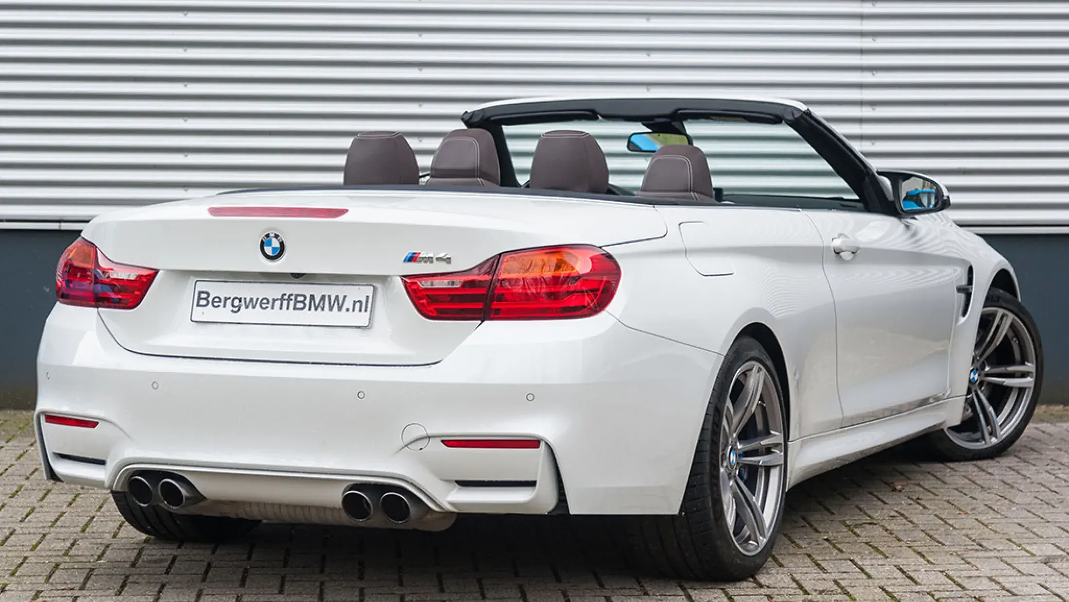 BMW M4 Cabrio DCT F83 BMW Individual erweiterte Lederausstattung Cohibab 2015 Bergwerff