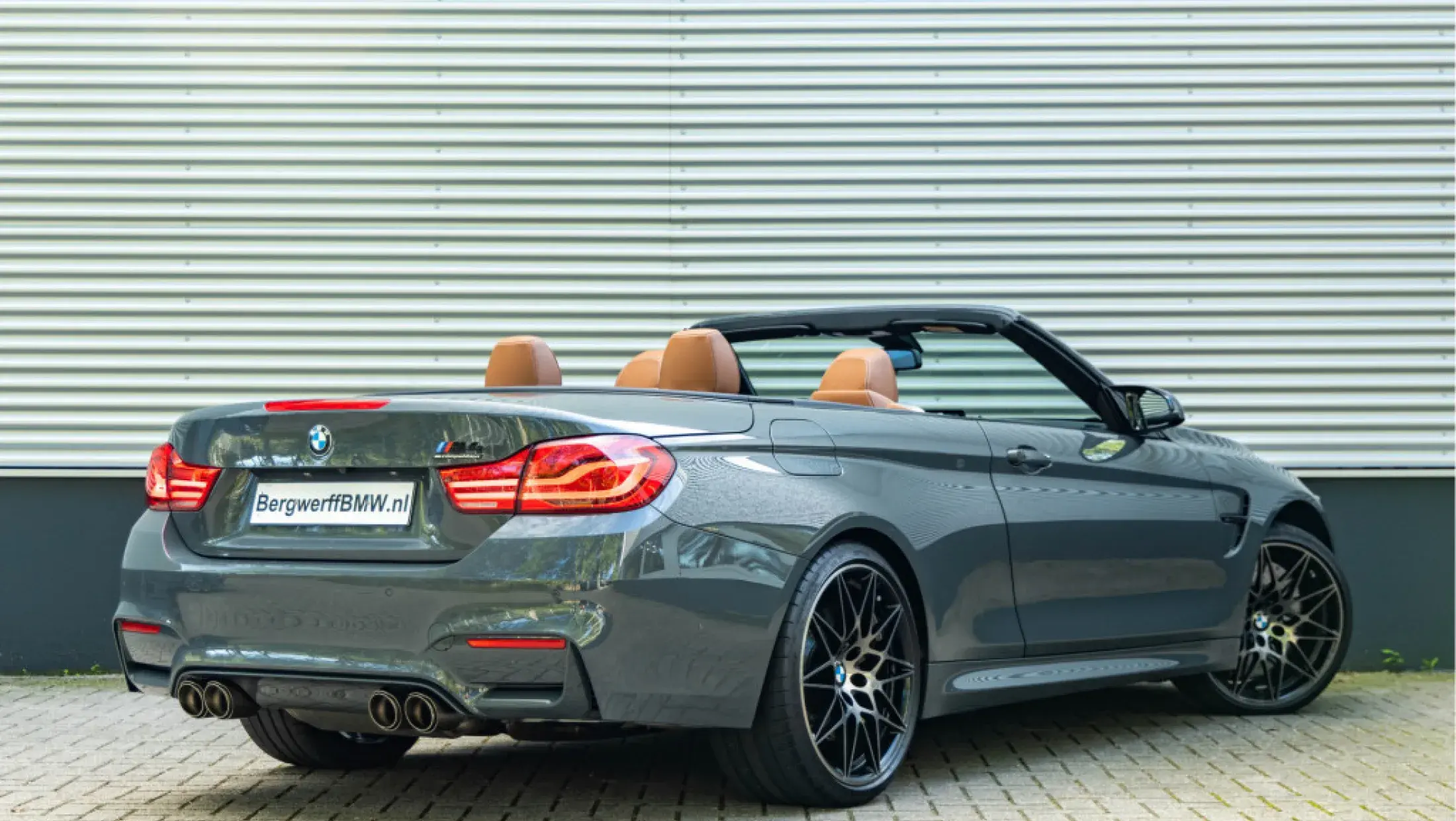 BMW M4 Competition Cabrio BMW Individual Special Request Grigio Telesto lederen bekleding Amarobraun