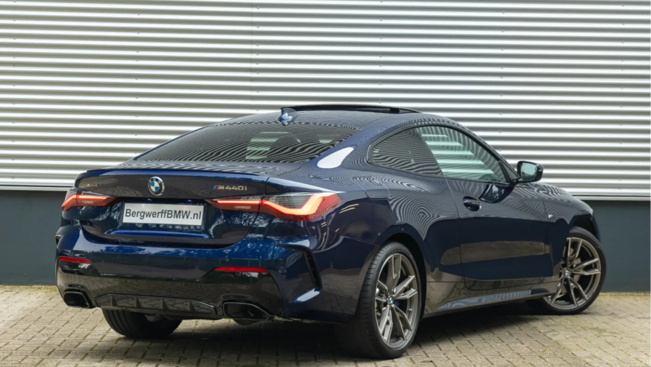 BMW M440i Coupe Individual Tansanitblau Metallic G22 Leder Vernasca Schwarz Bergwerff