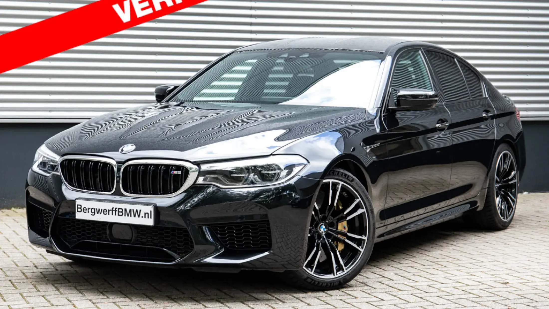 BMW M5 Volleder Merino Schwarz Carbon Brakes Saphirschwarz Metallic F90 Bergwerff