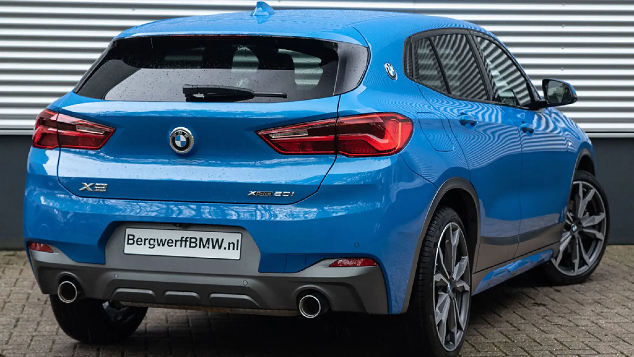 BMW X2 xDrive20i High Executive M-Sport X Memoryzetels Misano Blau Metallic F39 Bergwerff