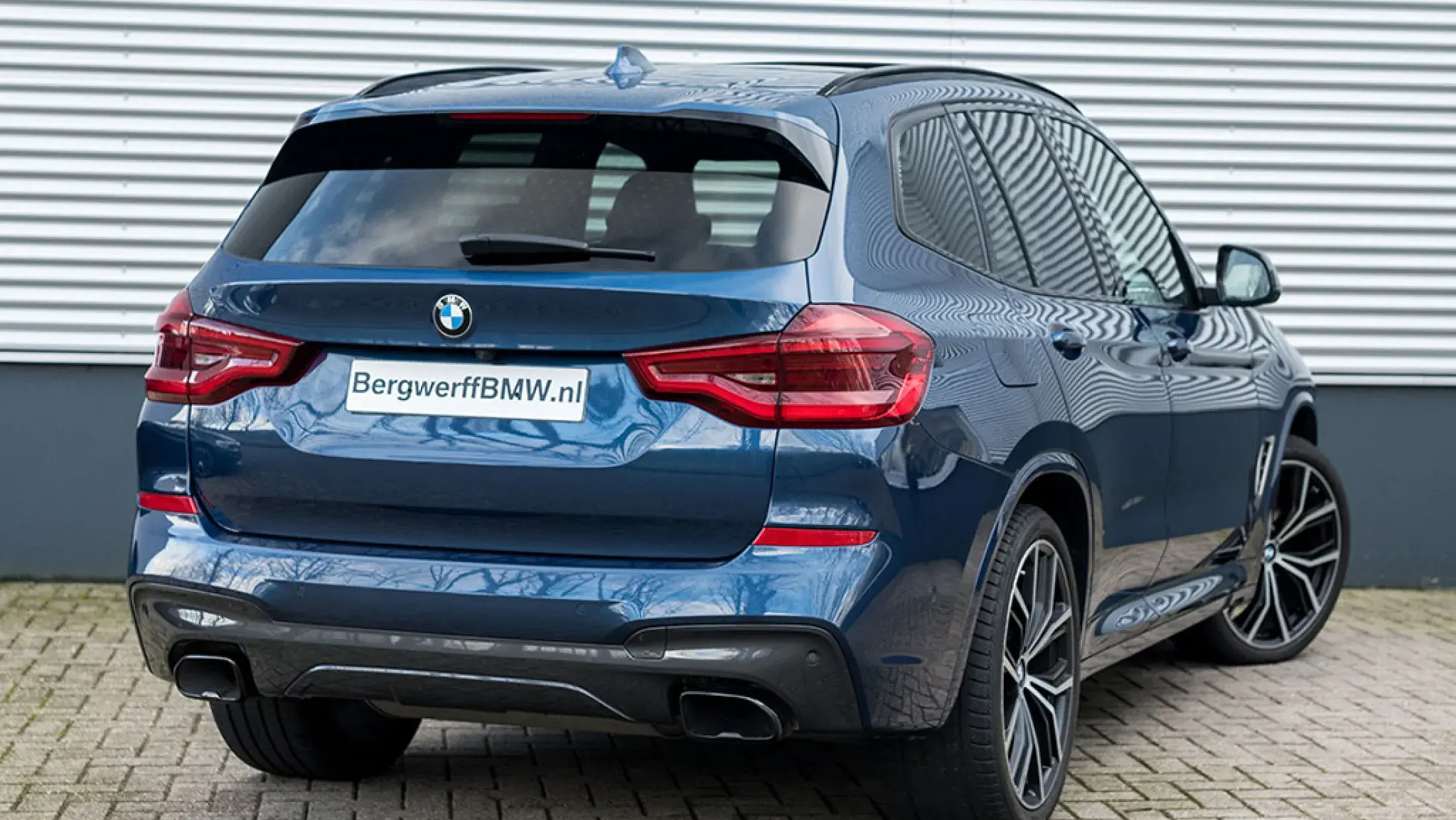 BMW X3 M40i xDrive Panoramadak Pythonic Blau G01 Bergwerff