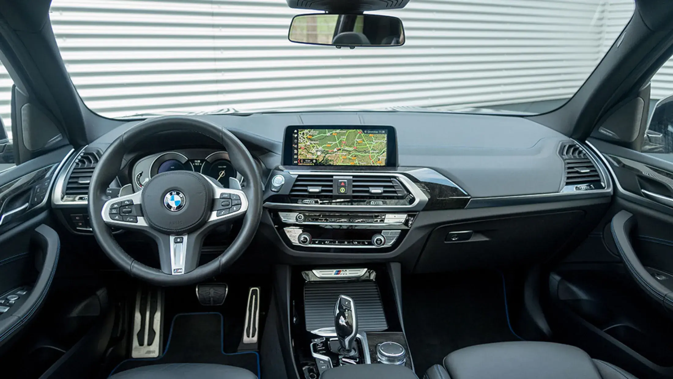 BMW X3 M40i xDrive Panoramadak Pythonic Blau G01 Bergwerff