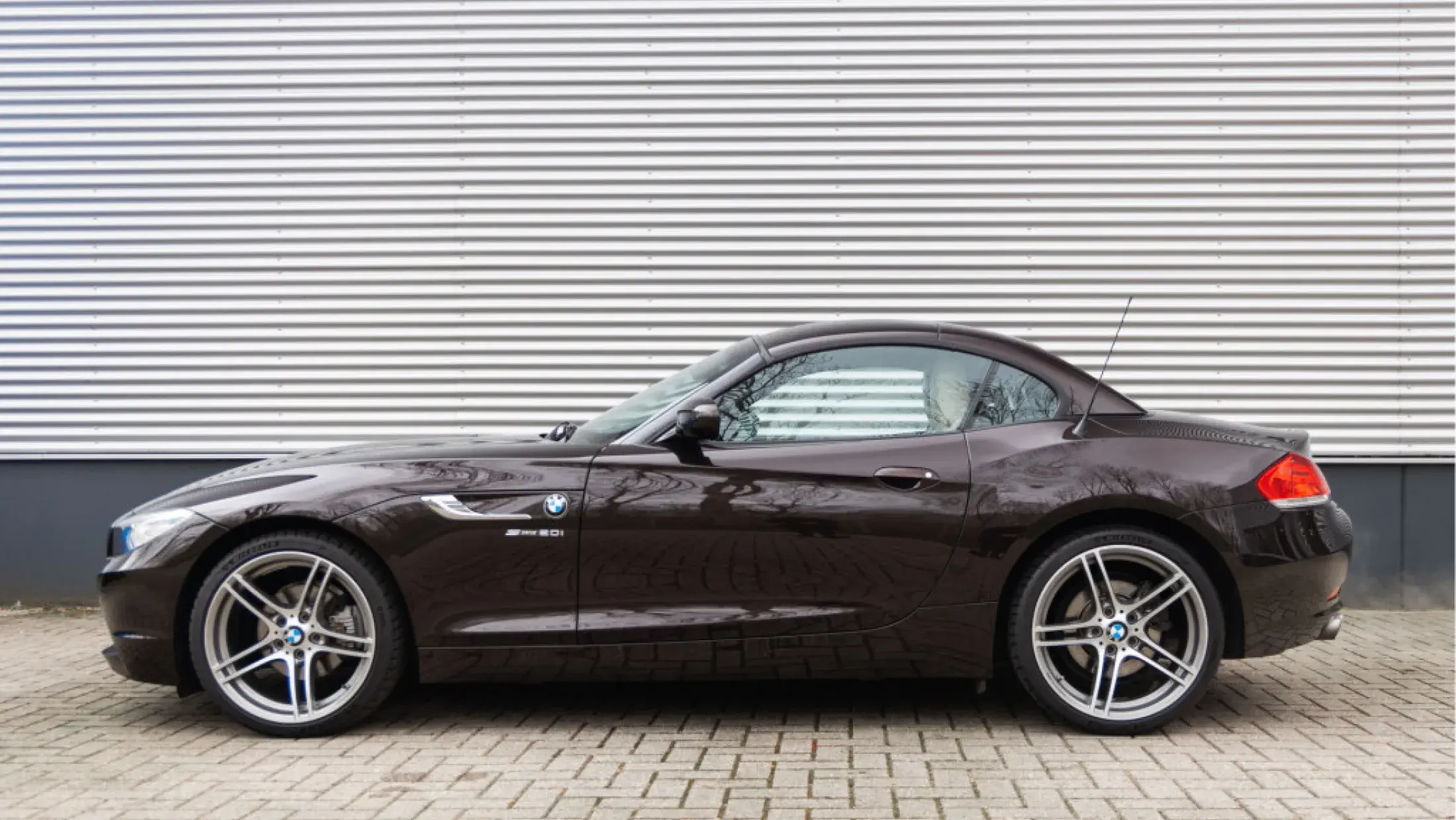 BMW Z4 Roadster Cabrio E89 Sparkling Brown Pearl Metallic Exclusivleder Nappa uitgebreid Elfenbeinweiss Schwarz