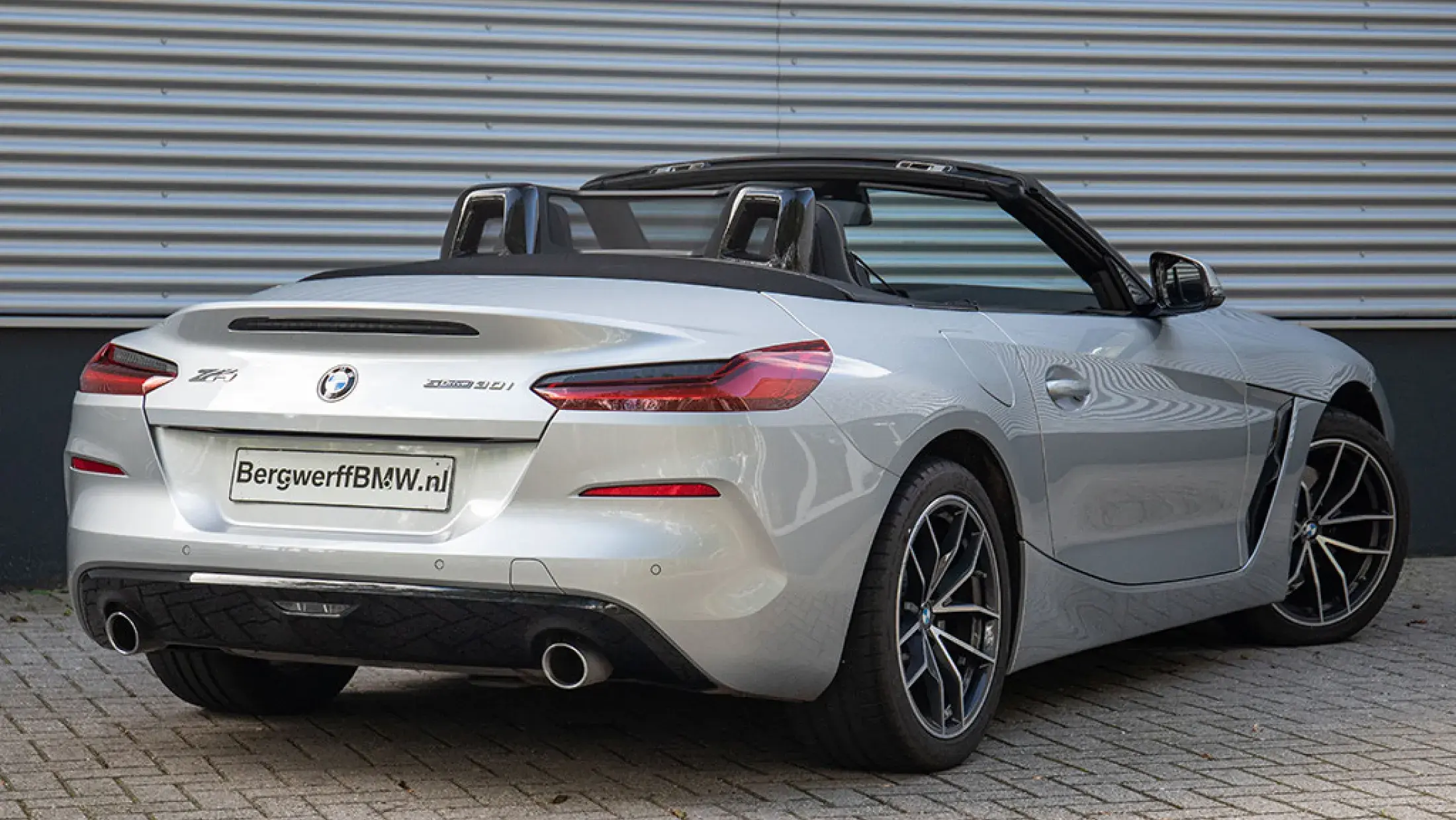 BMW Z4 Roadster sDrive30i High Executive Glaciersilver Leder Vernasca Schwarz G29 Bergwerff