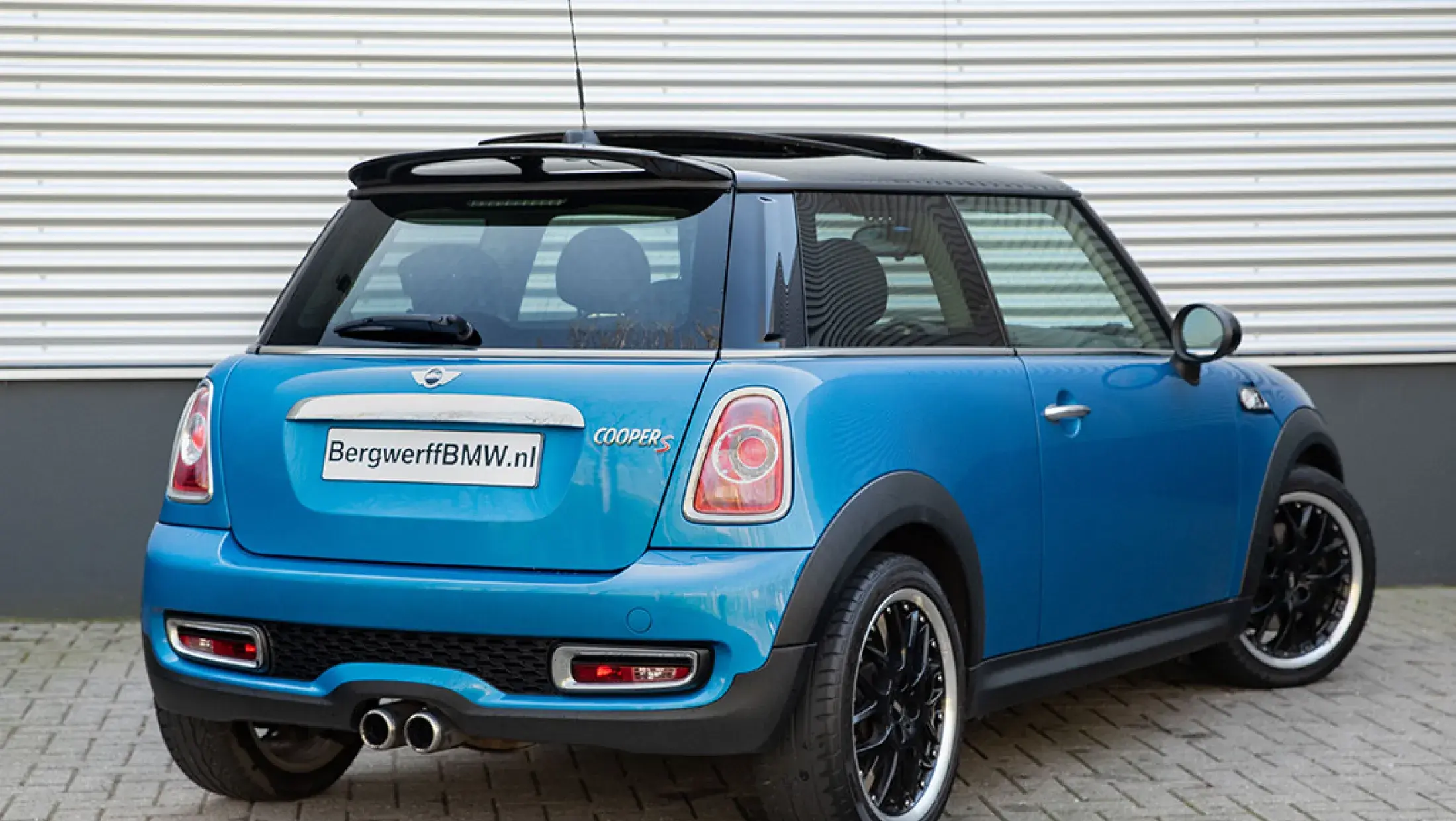 MINI Cooper S Chili 1.6 Leder Schuif-kanteldak Harman Kardon Laser Blue R56 Bergwerff