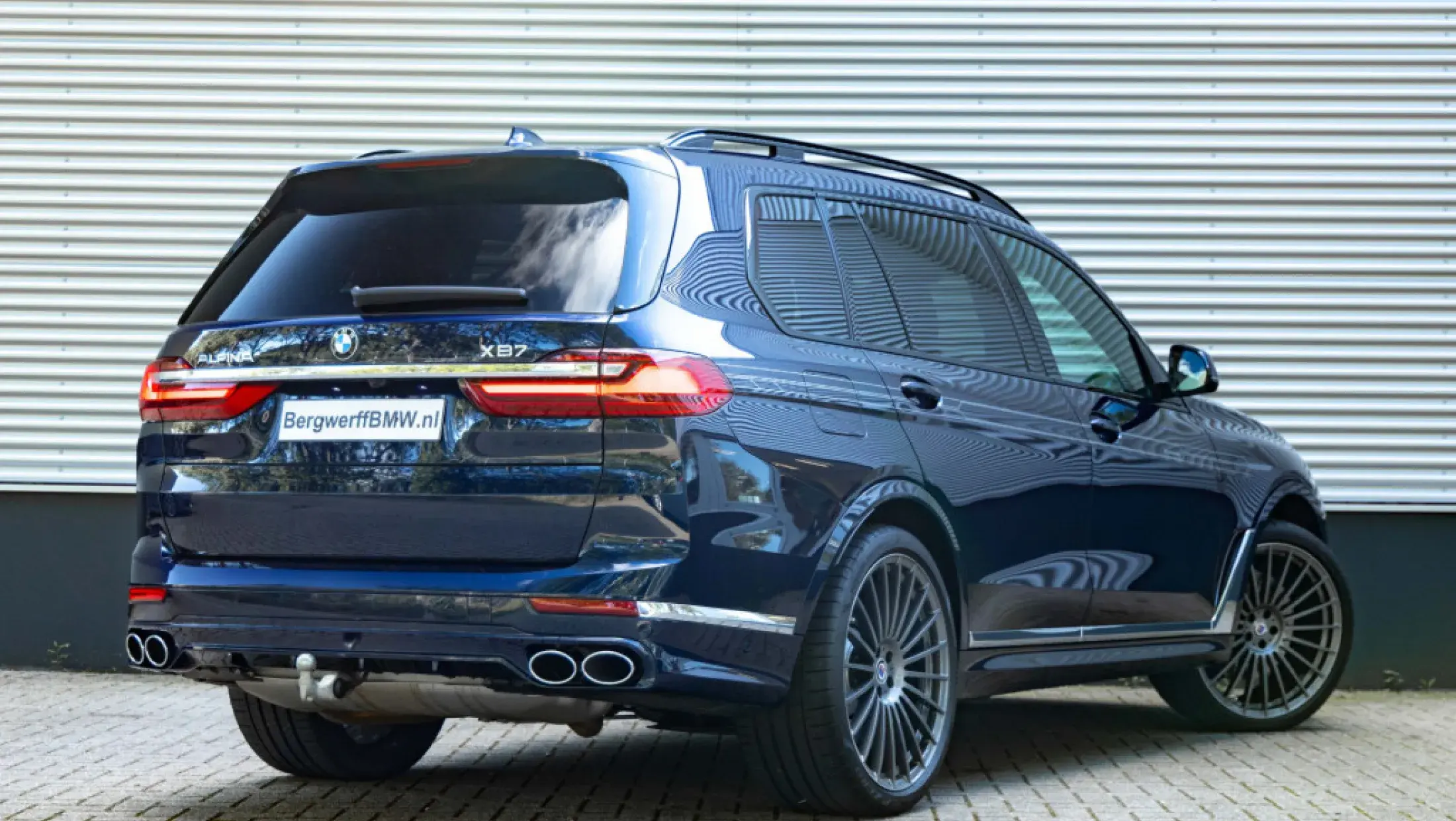 ALPINA XB7 Individual Tansanitblau II Metallic Lavalina Leder SUV G07 Bergwerff