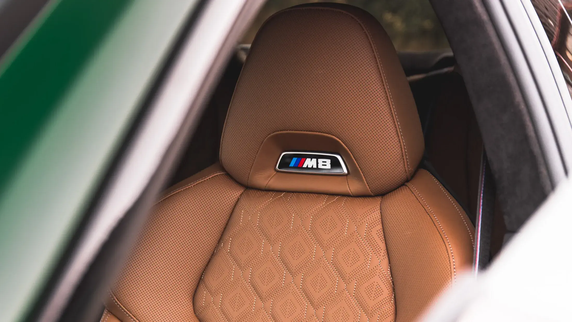 BMW M8 Competition Gran Coupe BMW Individual Irish Green F93 Volleder Merino Taruma Braun