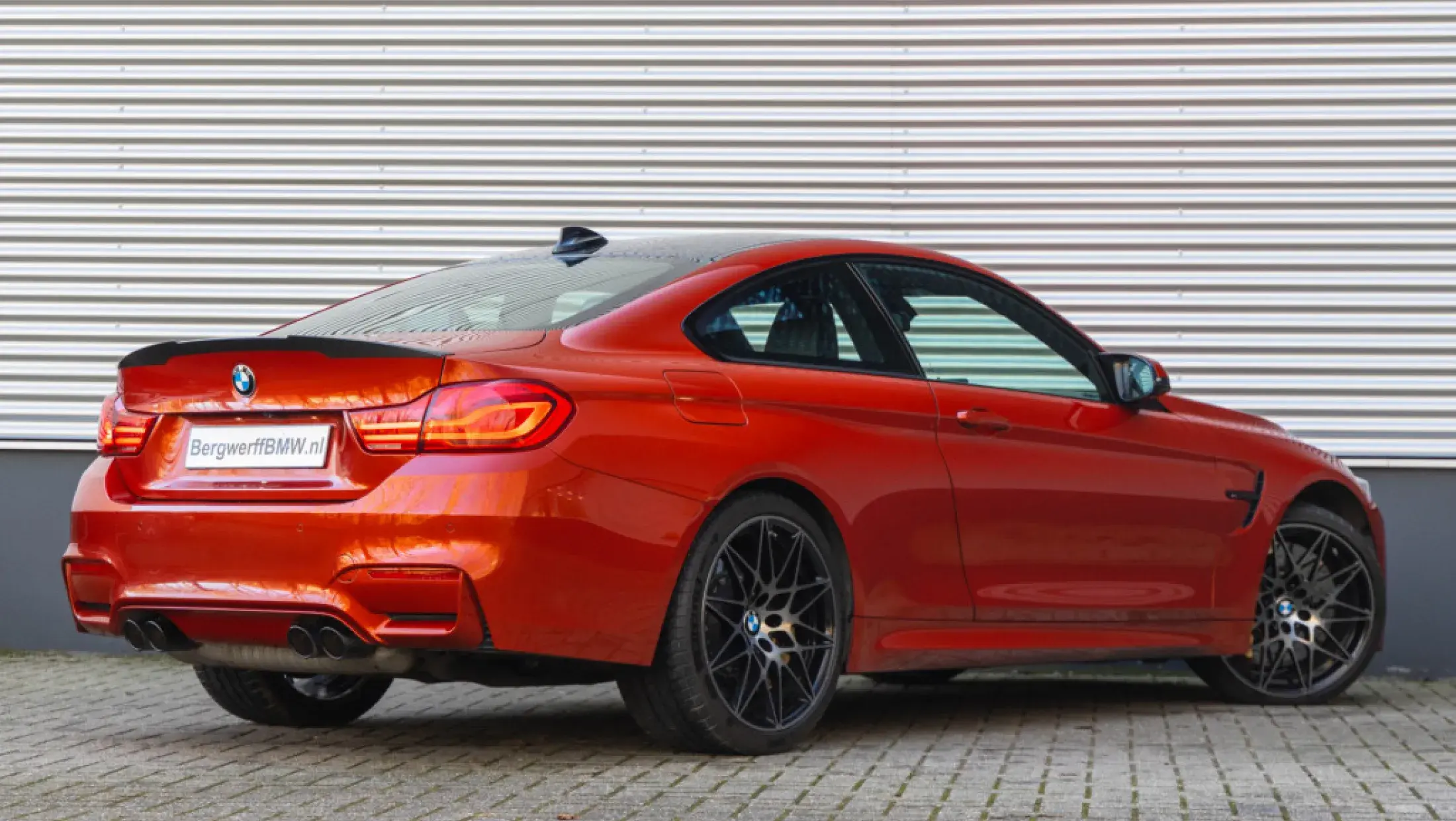 BMW M4 Competition Coupe Sakhir Orange F82 M Performance Volleder