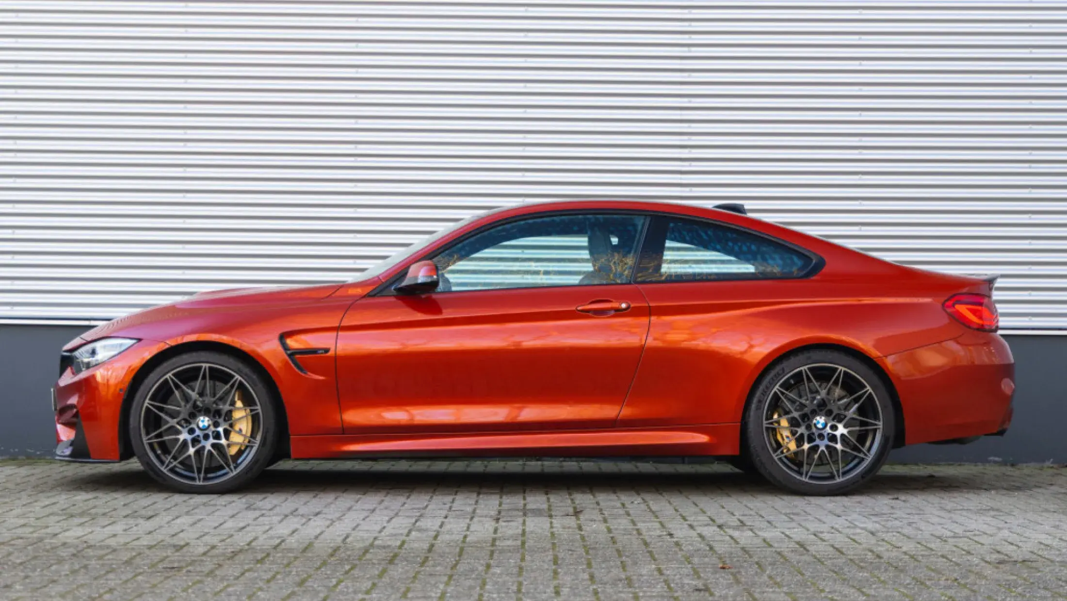 BMW M4 Competition Coupe Sakhir Orange F82 M Performance Volleder