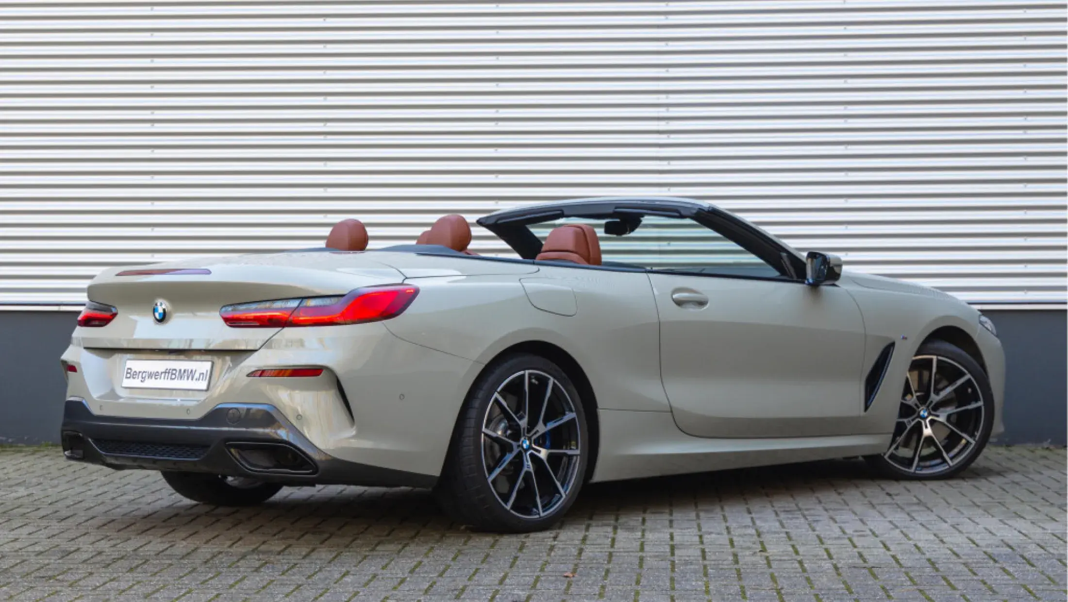 BMW 840i Cabrio Individual Special Request Mode Grau Fashion Grey G14 BMW Individual vollederen bekleding Merino Tartufo