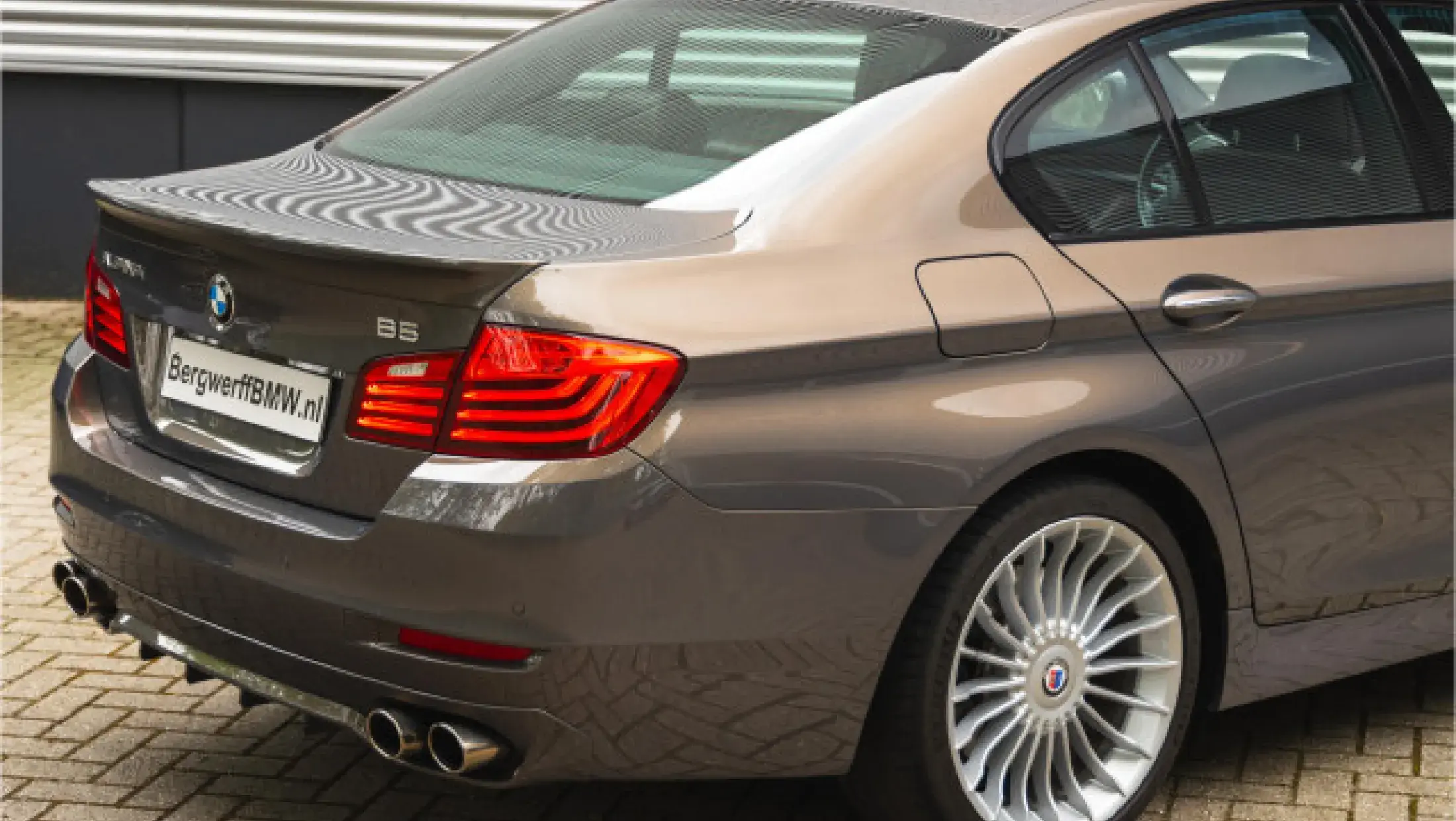 ALPINA F10 B5 Bi-Turbo Lavalina 2 Akrapovic Sperre Champagner Quartz Alvit Grau 