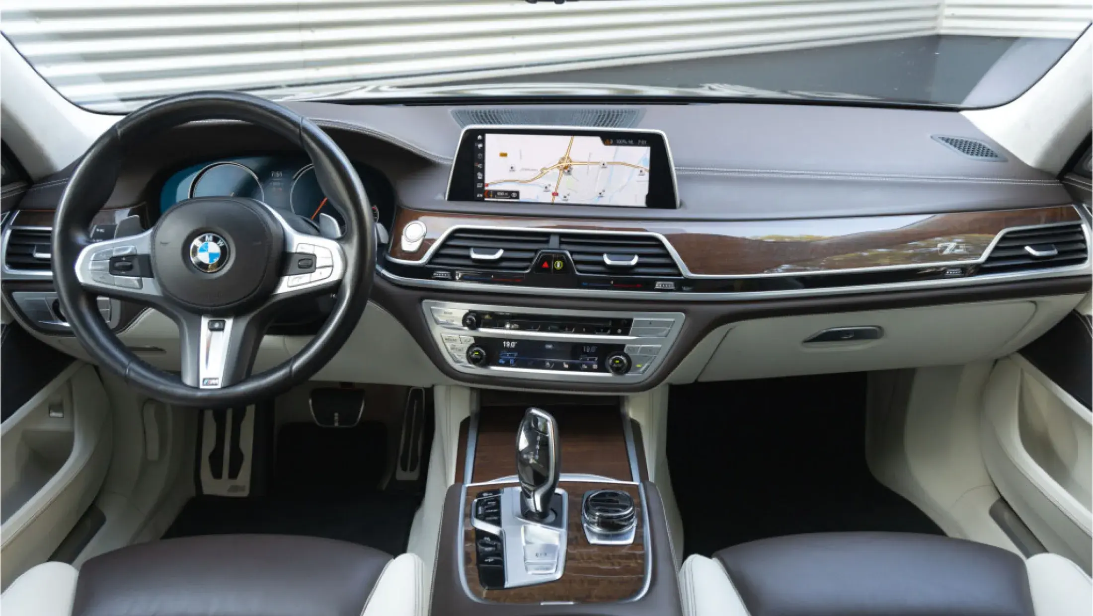 BMW 750d xDrive 40 Jahre 7er Edition Individual Petrol Mica G11 G12 Volleder Merino Amarobrown