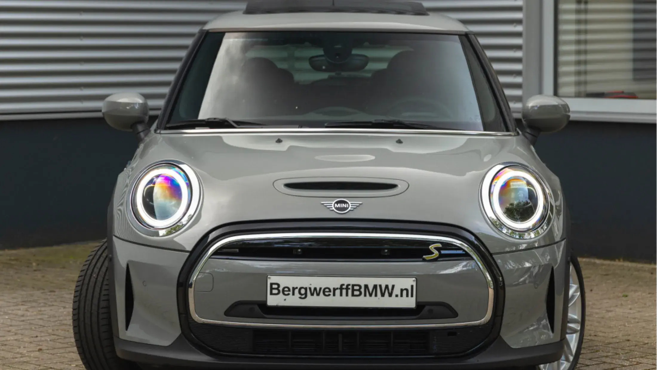 Mini Electric Yours - Facelift - Panorama - Stoel en Stuurverwarming - Head-up 5