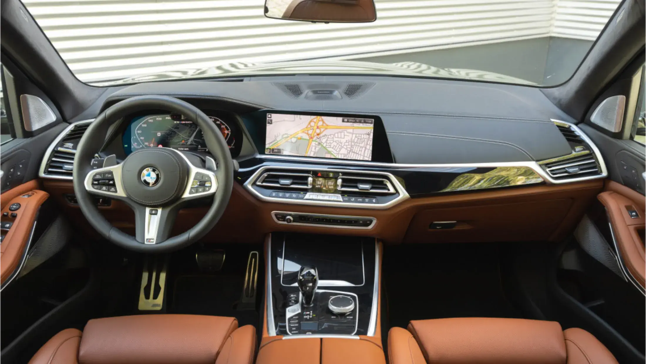 BMW X5 M50i G05 Individual Special Request Verde Ermes Metallic BMW Individual vollederen bekleding Tartufo