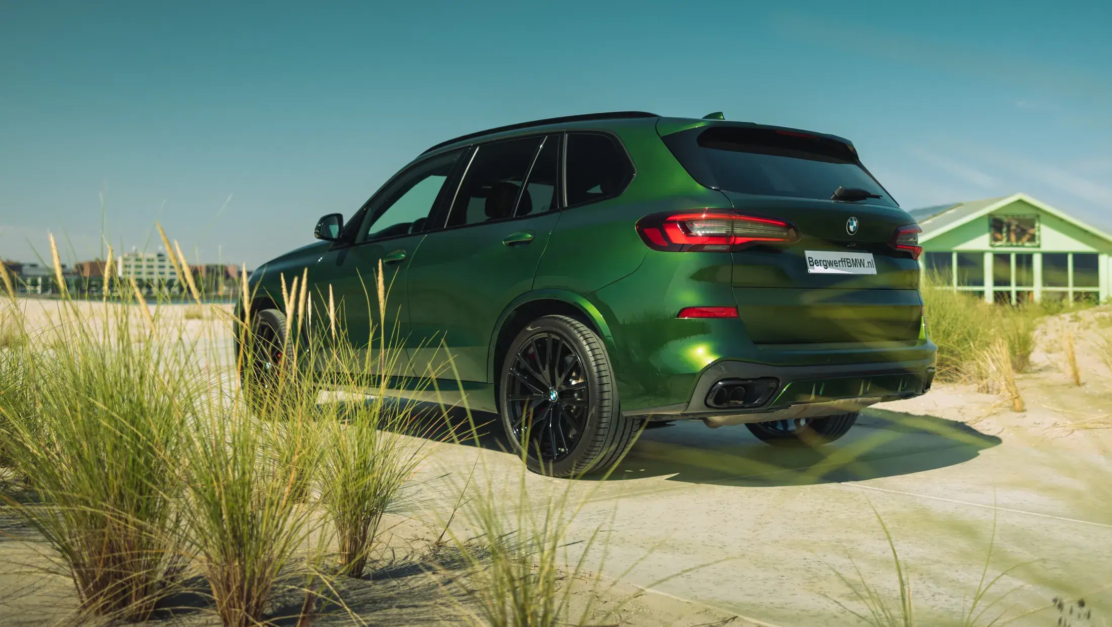 BMW X5 M50i G05 Individual Special Request Verde Ermes Metallic BMW Individual vollederen bekleding Tartufo