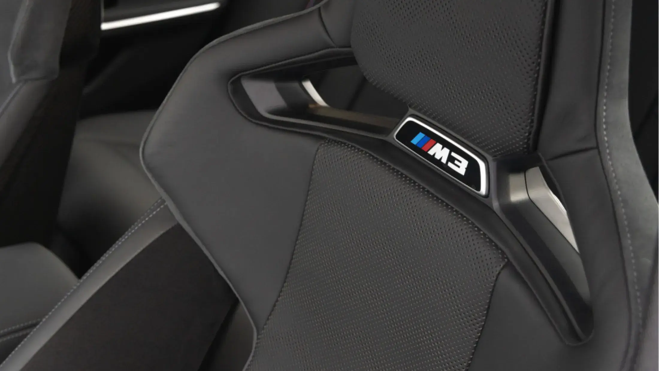 BMW M3 Competition G80 Individual Special Request Atlantis Metallic Volleder Merino Schwarz