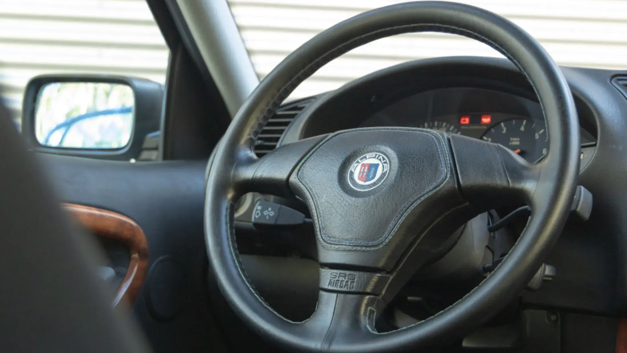 ALPINA B8 4.6 E36 ALPINA Blau 2 Metallic manual 1996